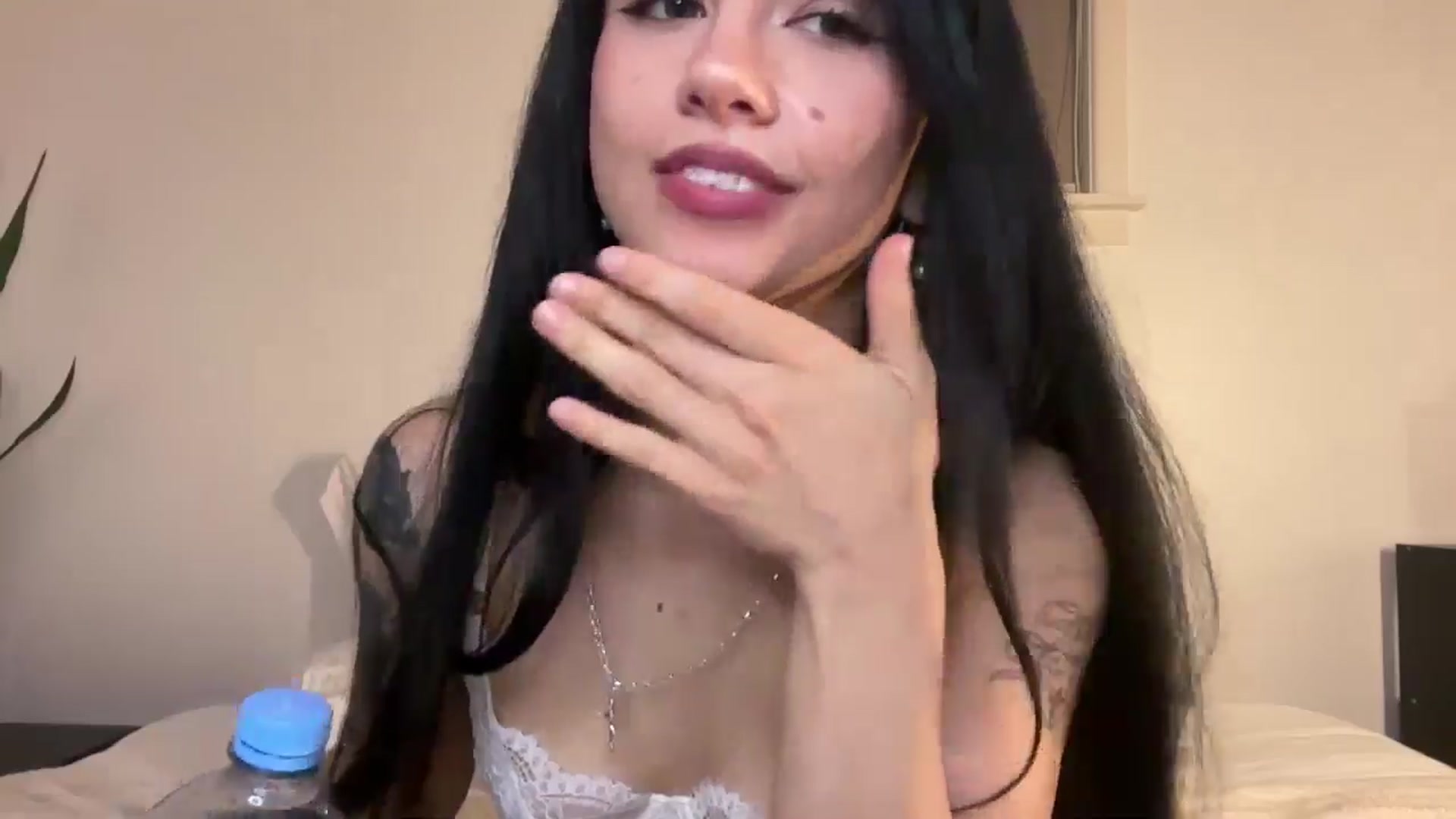 Gallery image thumbnail from Sage_grey's myfreecams stream on, 07/31/2025, 07:00 image 4 of 20