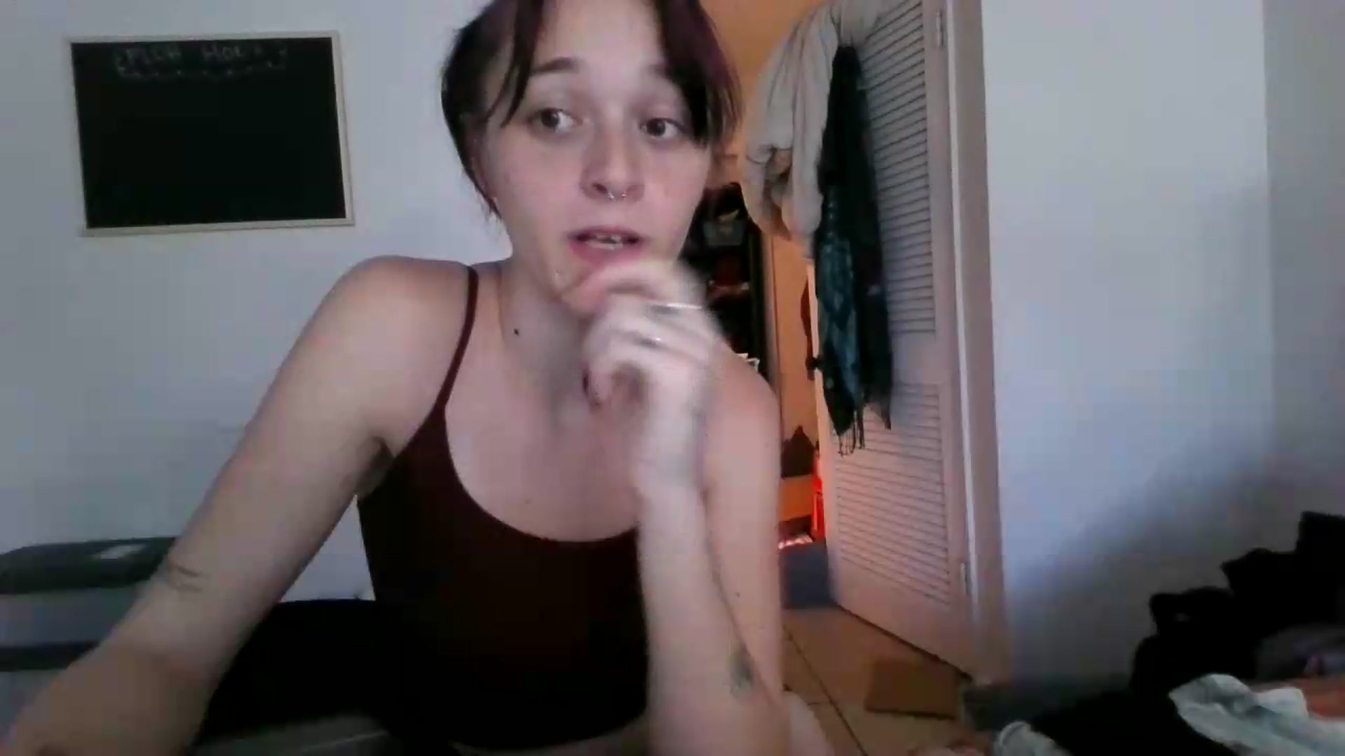 Gallery image thumbnail from Sageluvsu00's myfreecams stream on, 09/19/2026, 11:58 image 5 of 20