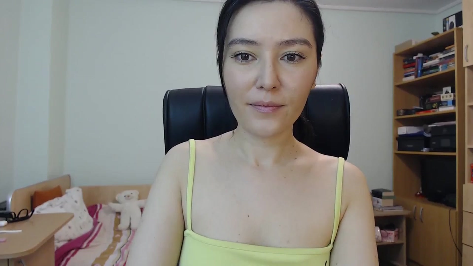 Gallery image thumbnail from SailorJupit3r's myfreecams stream on, 08/19/2023, 18:58 image 16 of 20