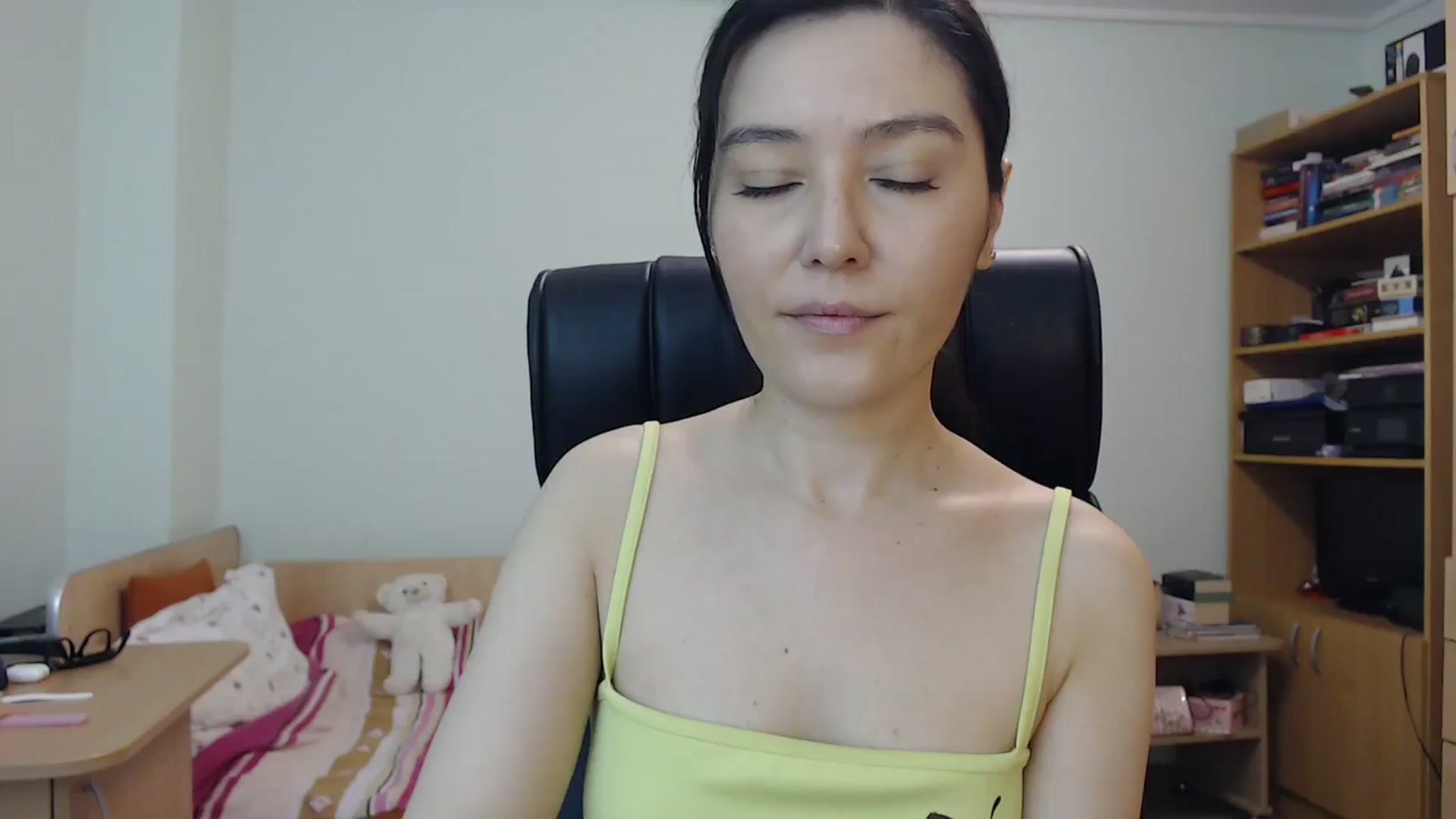 Gallery image thumbnail from SailorJupit3r's myfreecams stream on, 08/19/2023, 21:04 image 1 of 20