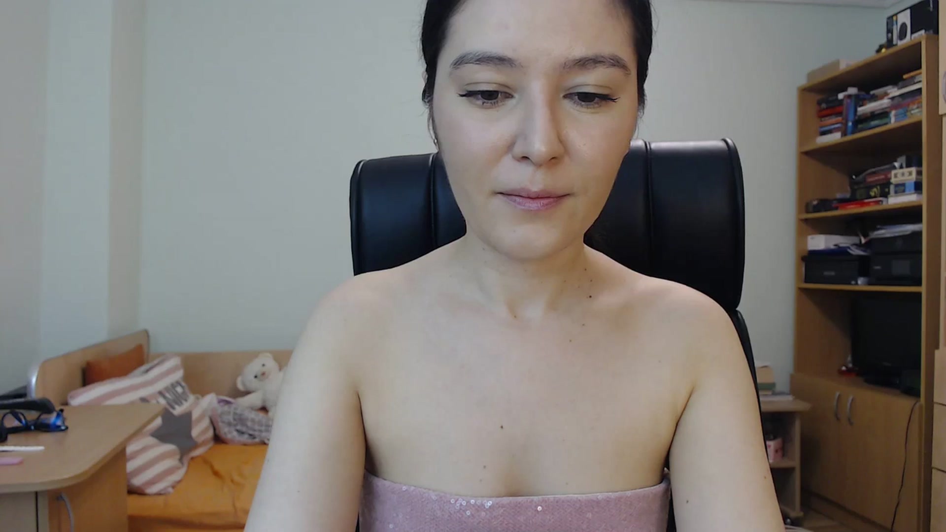 Gallery image thumbnail from SailorJupit3r's myfreecams stream on, 09/09/2023, 20:38 image 5 of 20