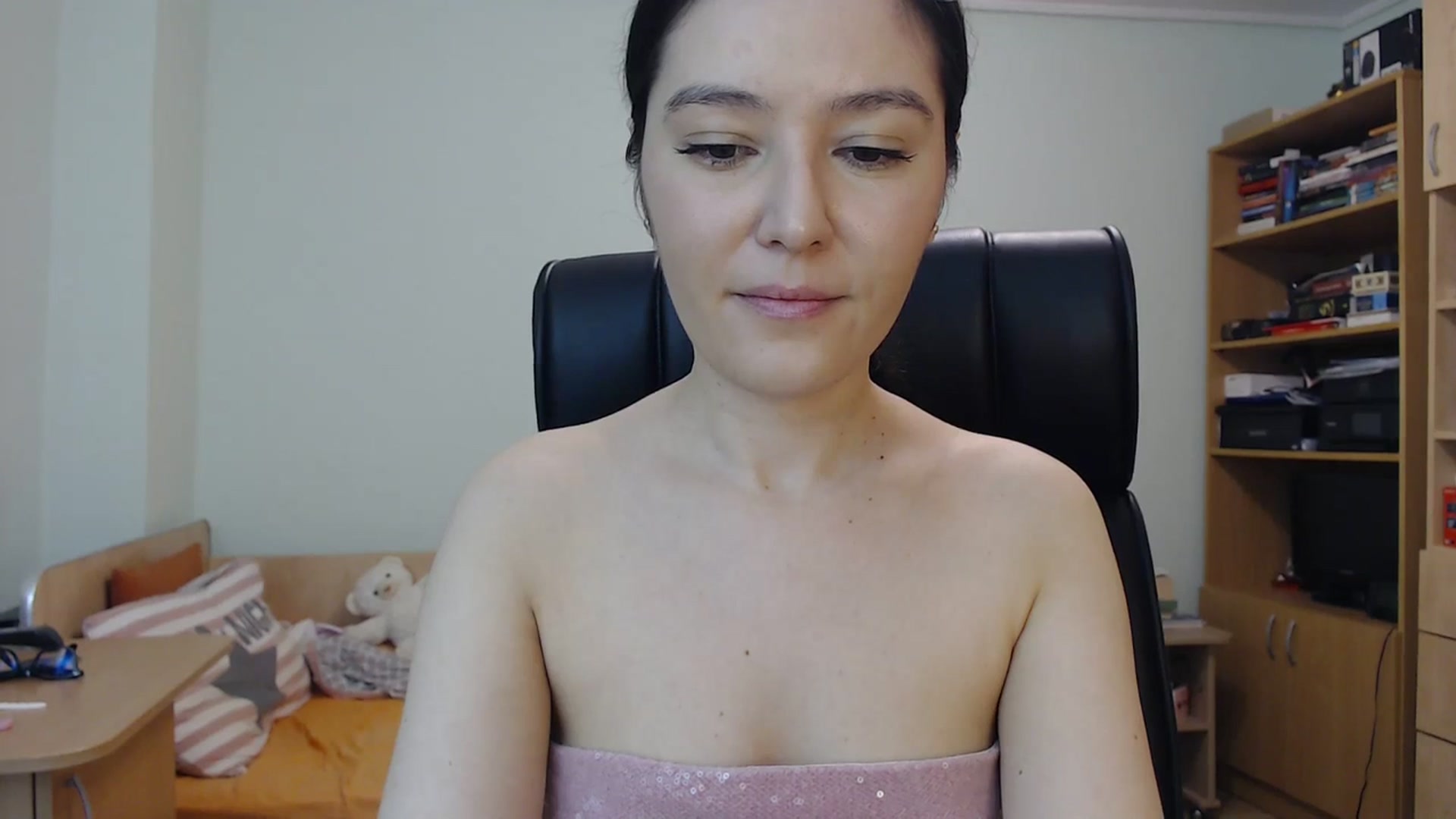 Gallery image thumbnail from SailorJupit3r's myfreecams stream on, 09/09/2023, 20:38 image 6 of 20