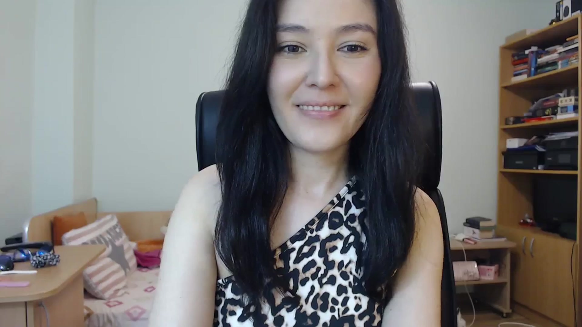Gallery image thumbnail from SailorJupit3r's myfreecams stream on, 09/19/2023, 18:37 image 10 of 20