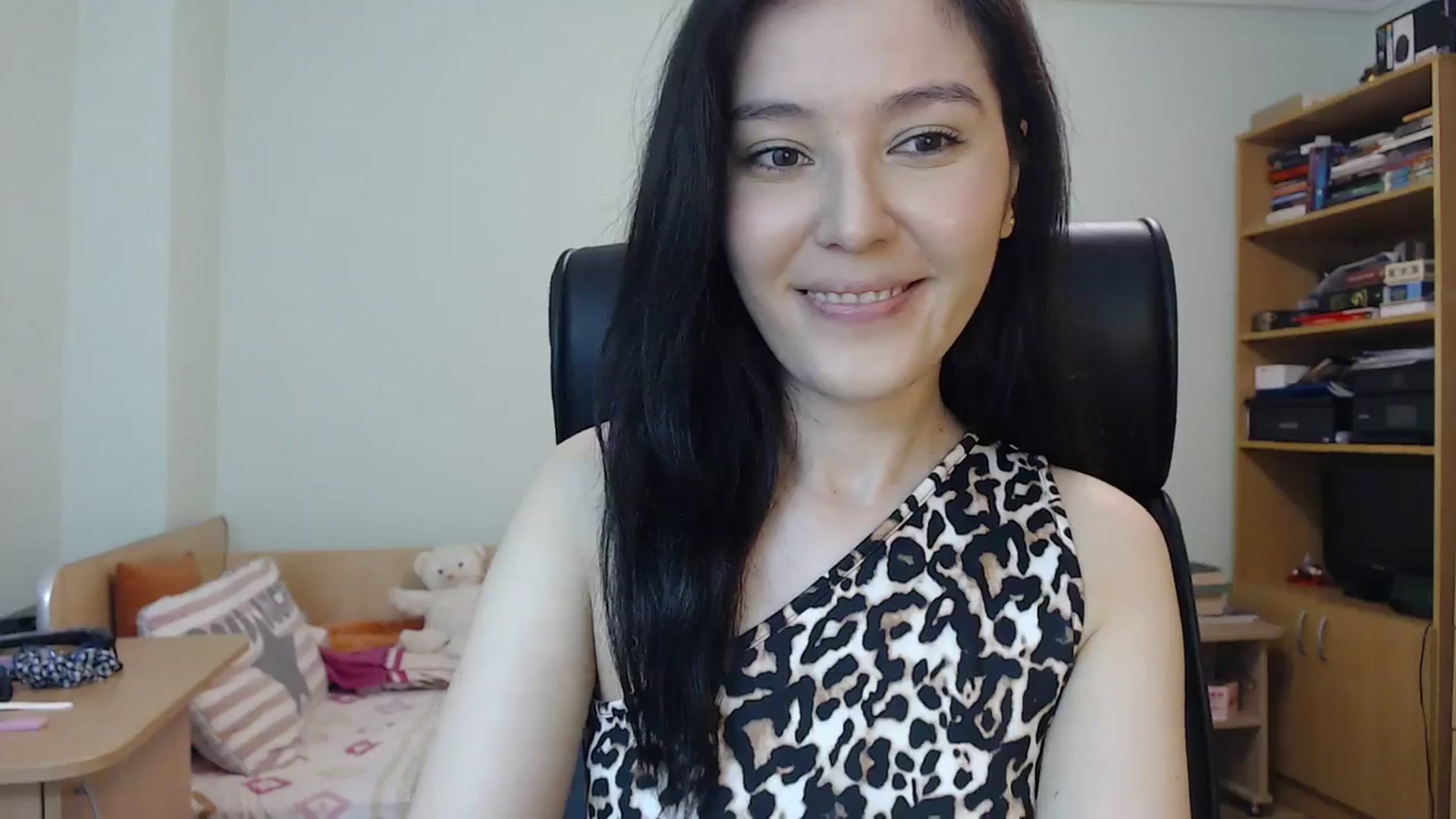 Gallery image thumbnail from SailorJupit3r's myfreecams stream on, 09/19/2023, 19:33 image 17 of 20
