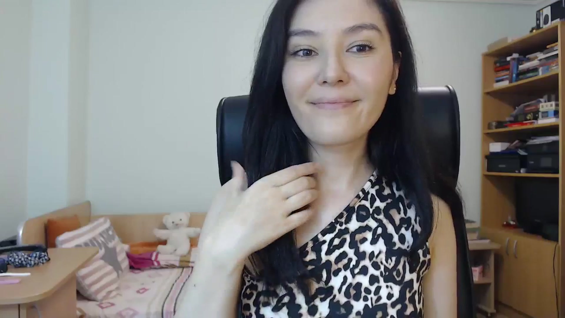 Gallery image thumbnail from SailorJupit3r's myfreecams stream on, 09/19/2023, 19:33 image 14 of 20