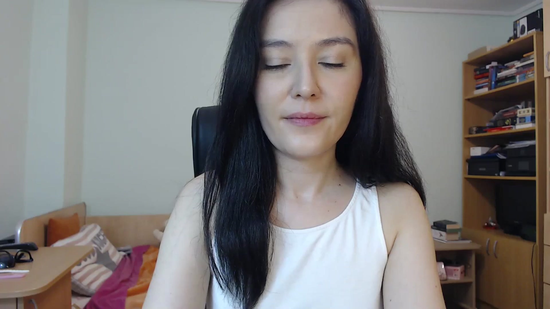 Gallery image thumbnail from SailorJupit3r's myfreecams stream on, 09/20/2023, 20:35 image 13 of 20