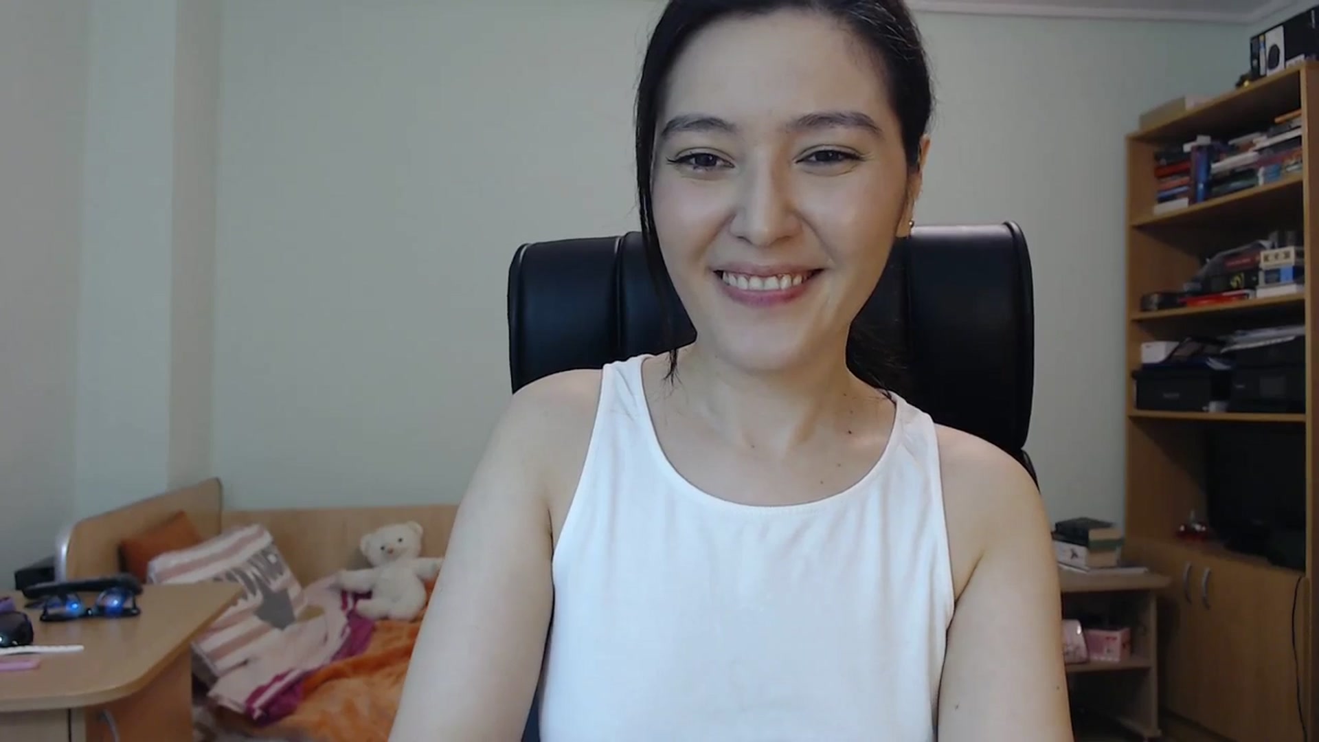 Gallery image thumbnail from SailorJupit3r's myfreecams stream on, 09/23/2023, 20:03 image 19 of 20