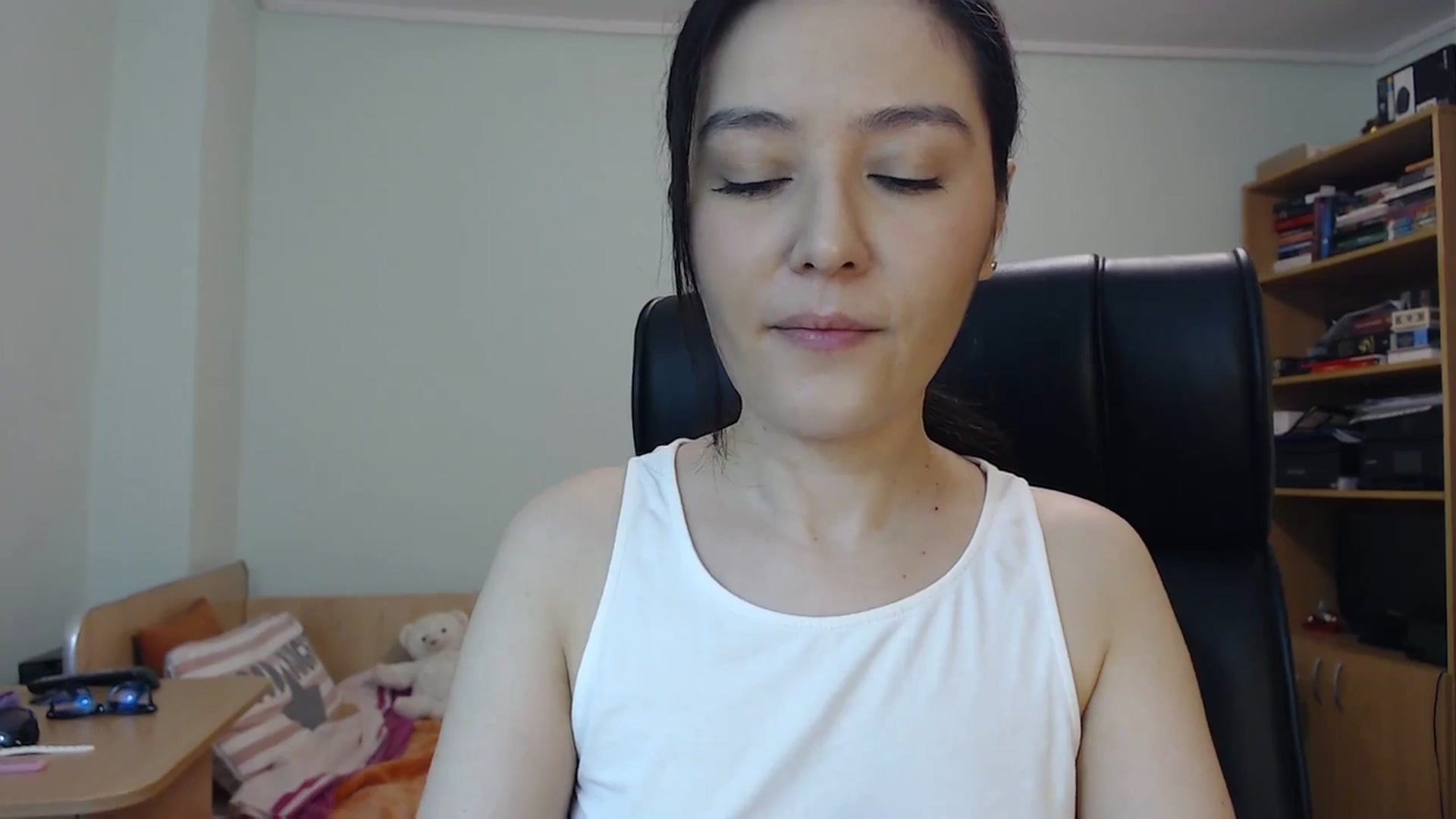Gallery image thumbnail from SailorJupit3r's myfreecams stream on, 09/23/2023, 20:03 image 16 of 20