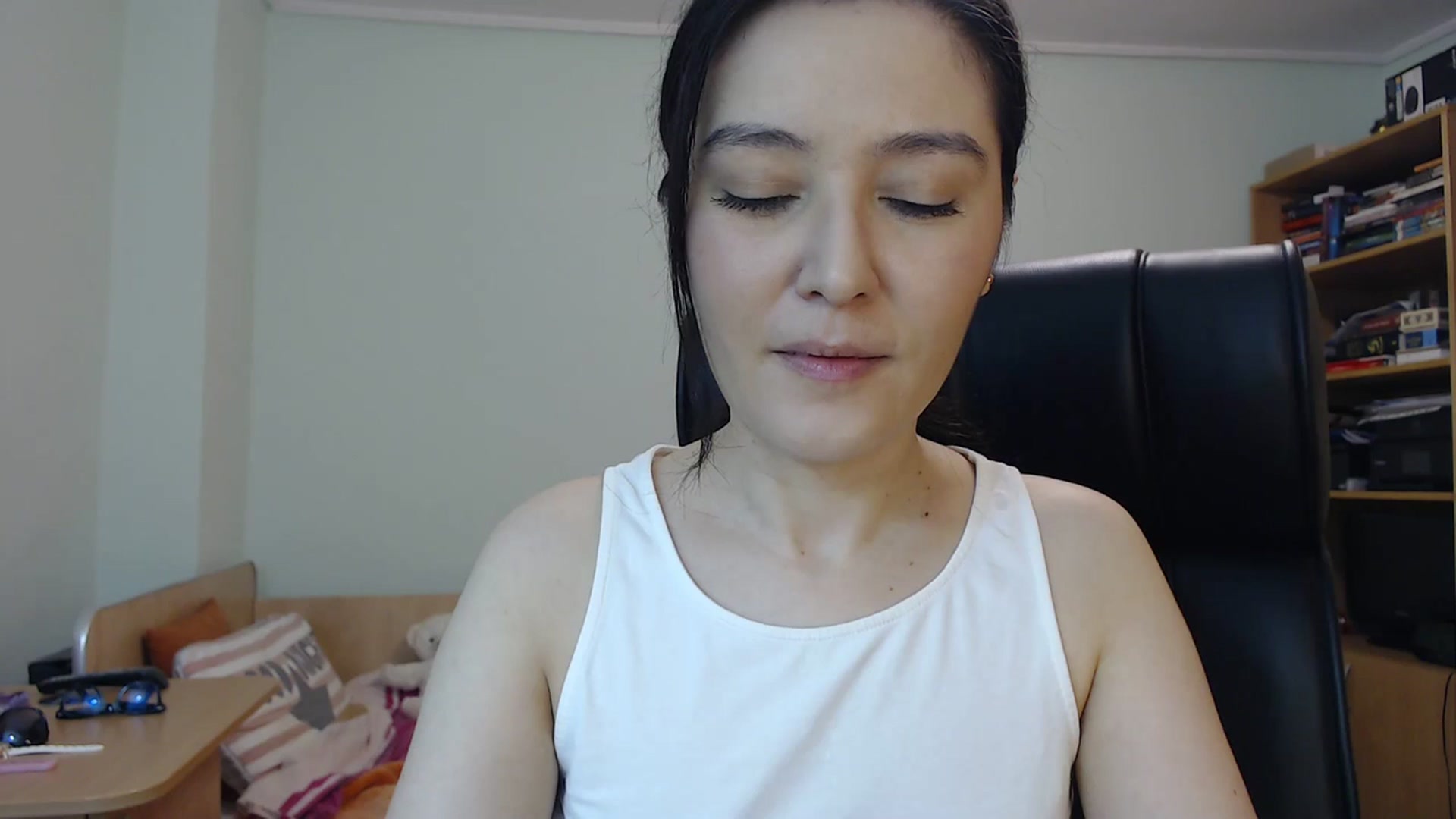 Gallery image thumbnail from SailorJupit3r's myfreecams stream on, 09/23/2023, 20:03 image 10 of 20