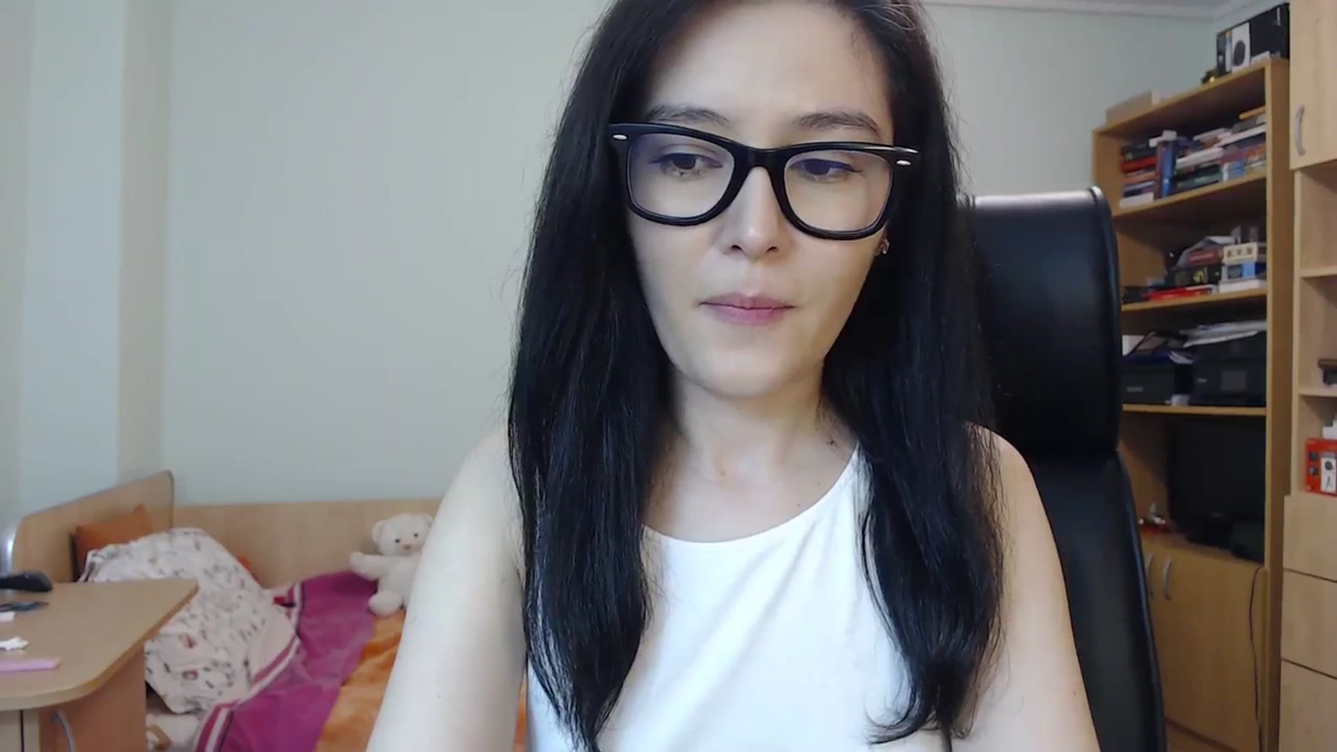 Gallery image thumbnail from SailorJupit3r's myfreecams stream on, 10/03/2023, 20:32 image 18 of 20