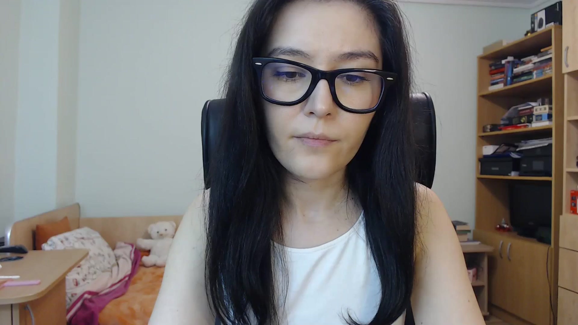 Gallery image thumbnail from SailorJupit3r's myfreecams stream on, 10/05/2023, 19:57 image 19 of 20