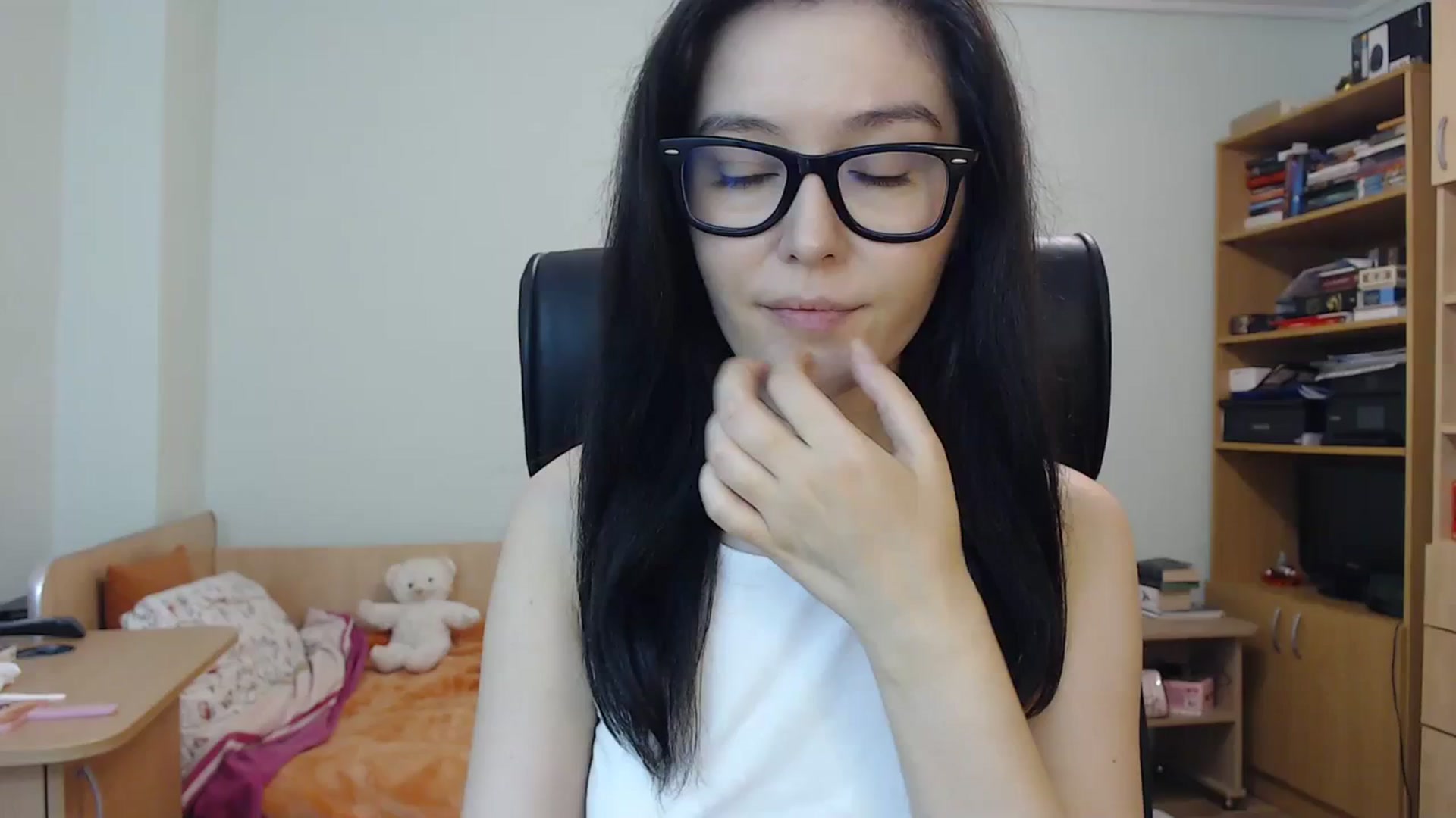 Gallery image thumbnail from SailorJupit3r's myfreecams stream on, 10/05/2023, 19:57 image 18 of 20