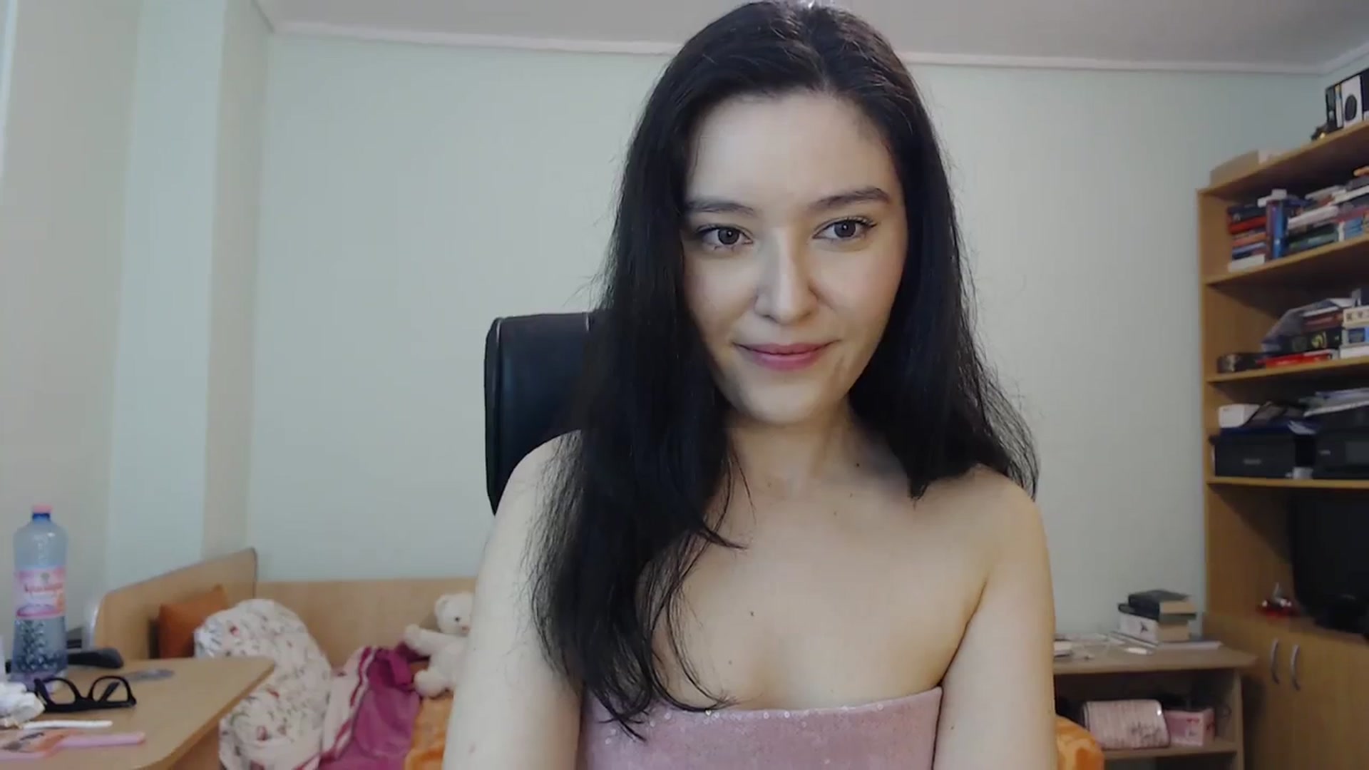 Gallery image thumbnail from SailorJupit3r's myfreecams stream on, 10/08/2023, 19:16 image 8 of 20