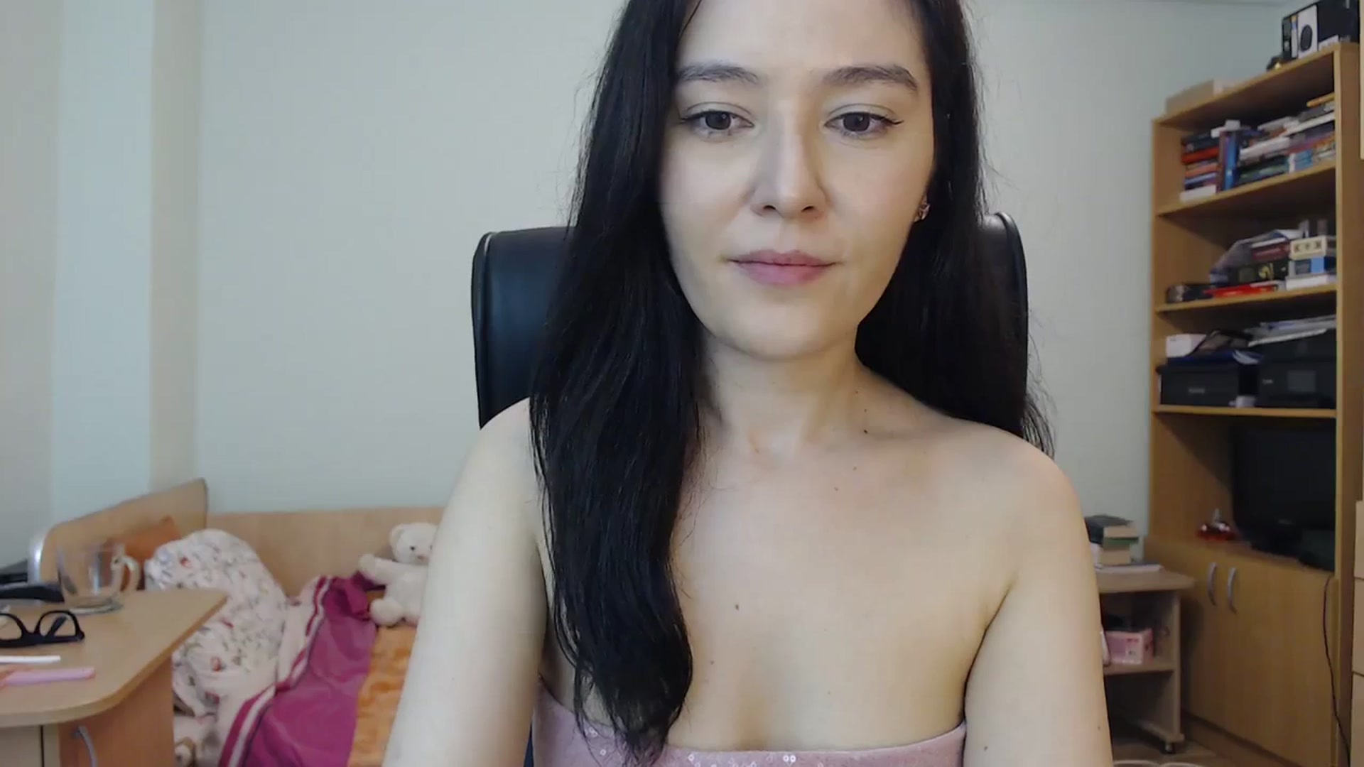 Gallery image thumbnail from SailorJupit3r's myfreecams stream on, 10/08/2023, 21:02 image 7 of 20