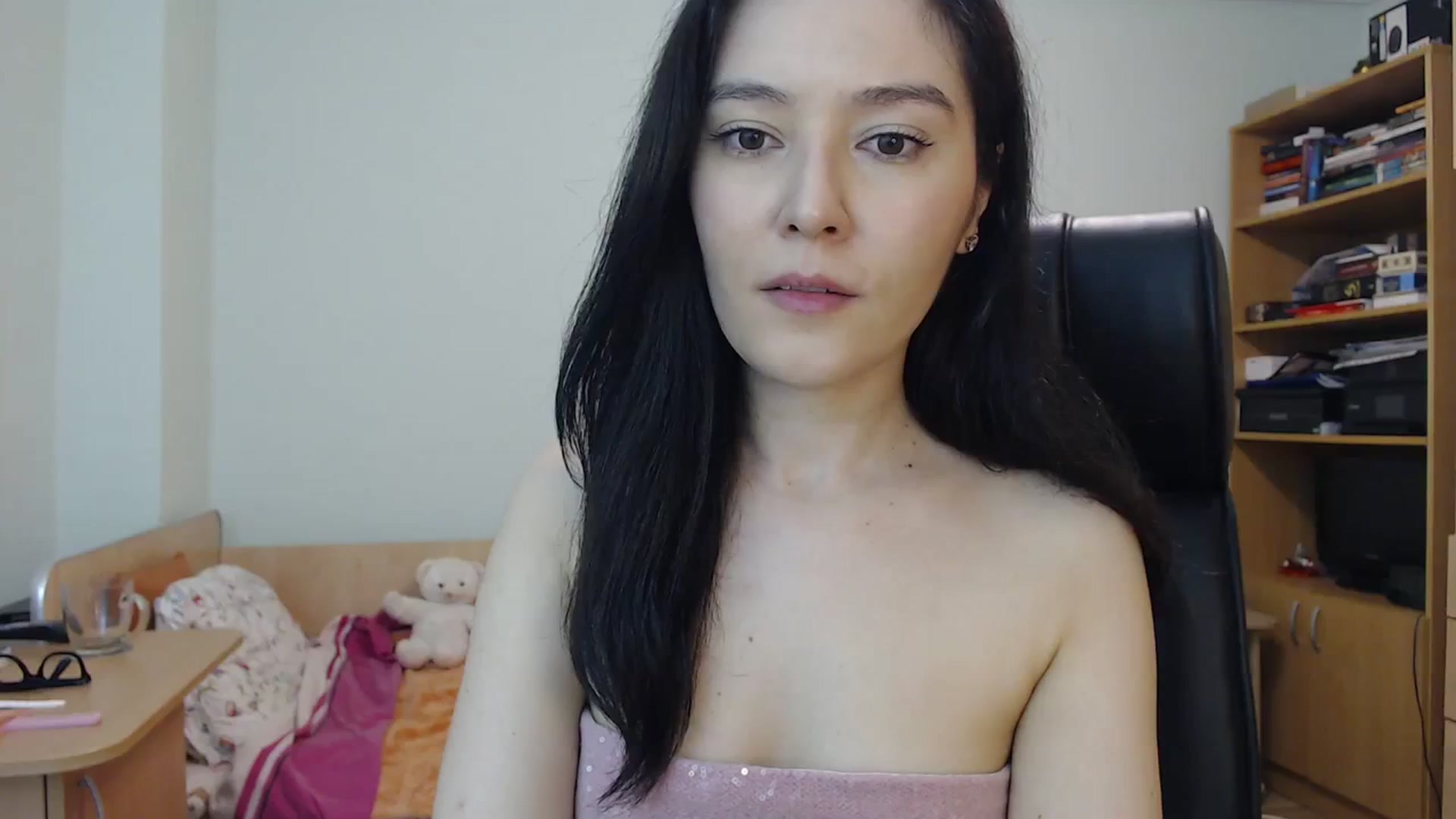 Gallery image thumbnail from SailorJupit3r's myfreecams stream on, 10/08/2023, 21:02 image 9 of 20