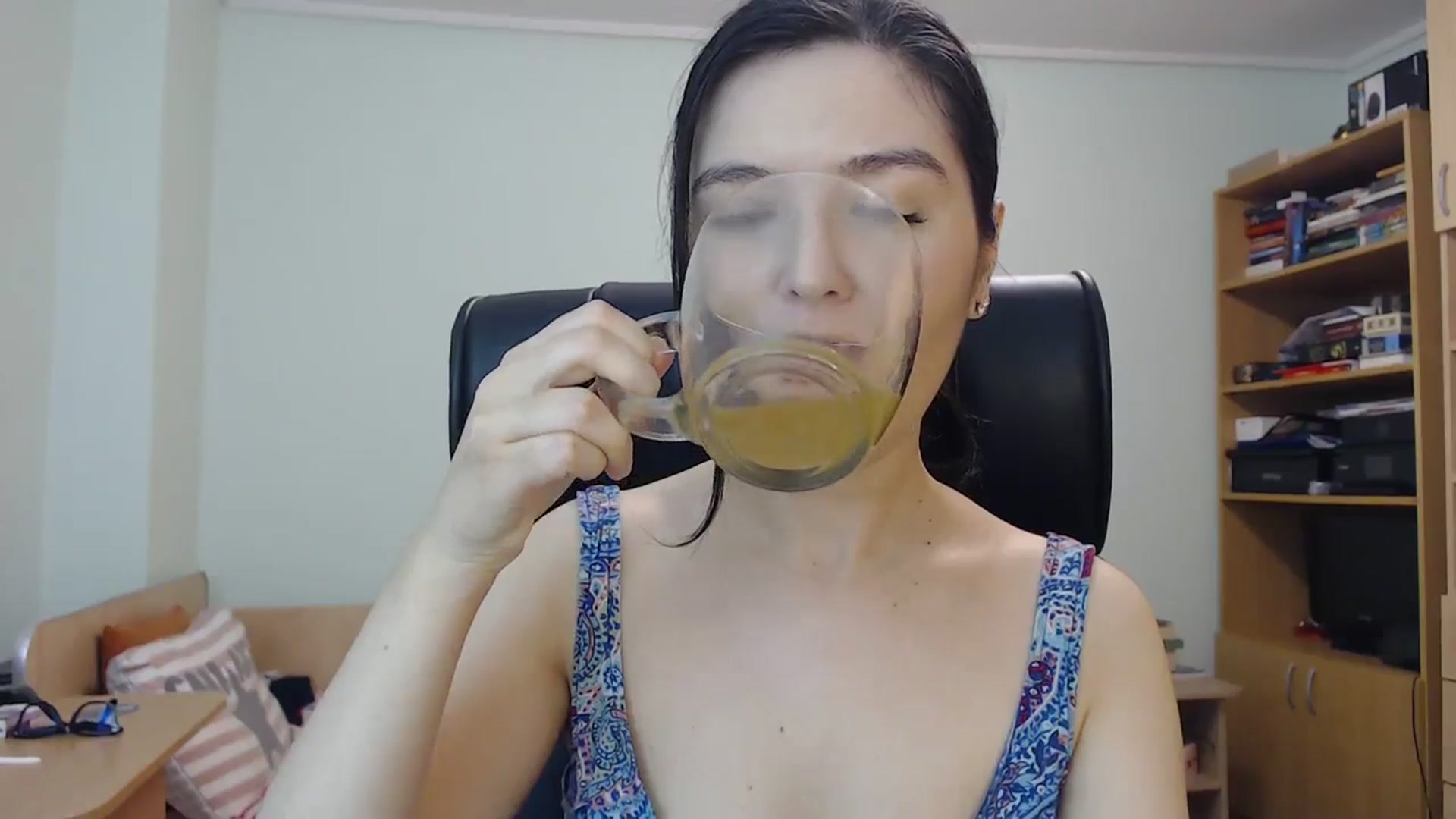 Gallery image thumbnail from SailorJupit3r's myfreecams stream on, 10/11/2023, 19:25 image 4 of 20