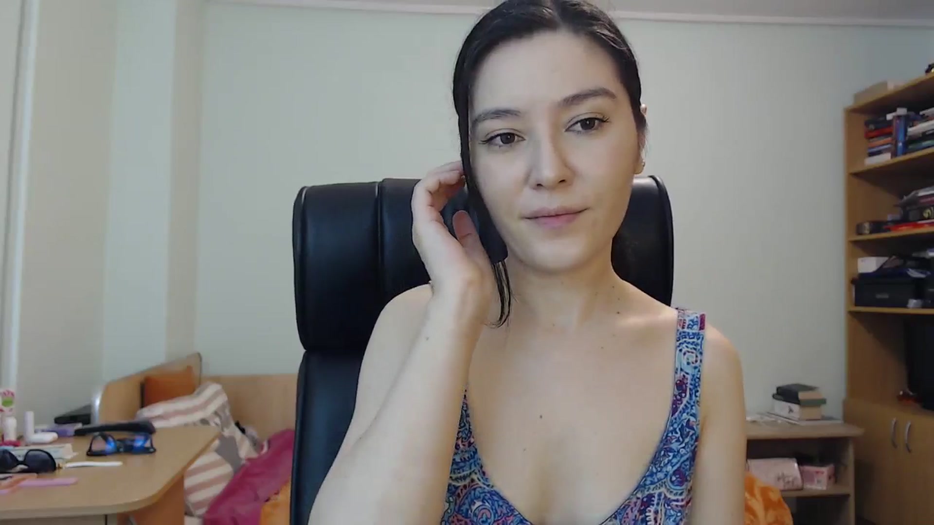 Gallery image thumbnail from SailorJupit3r's myfreecams stream on, 10/15/2023, 21:20 image 17 of 20