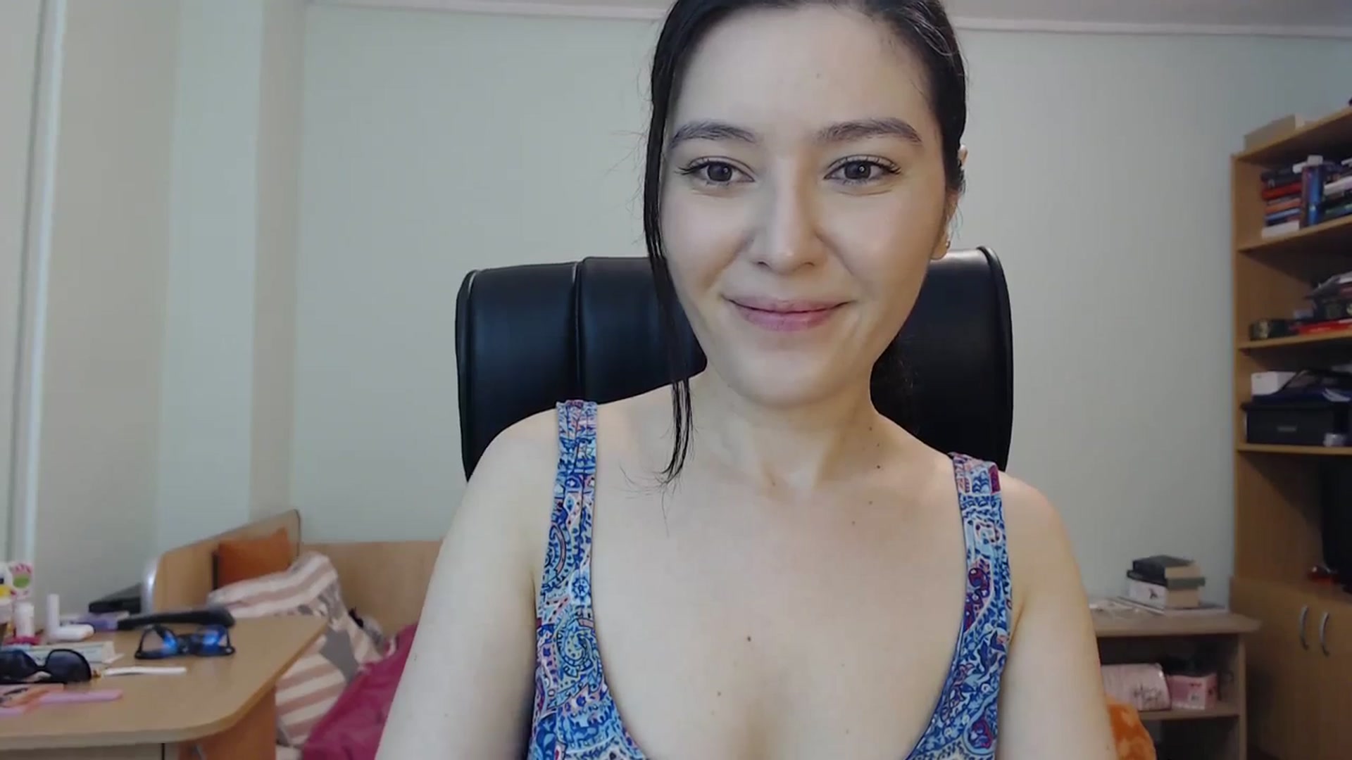 Gallery image thumbnail from SailorJupit3r's myfreecams stream on, 10/15/2023, 21:20 image 7 of 20