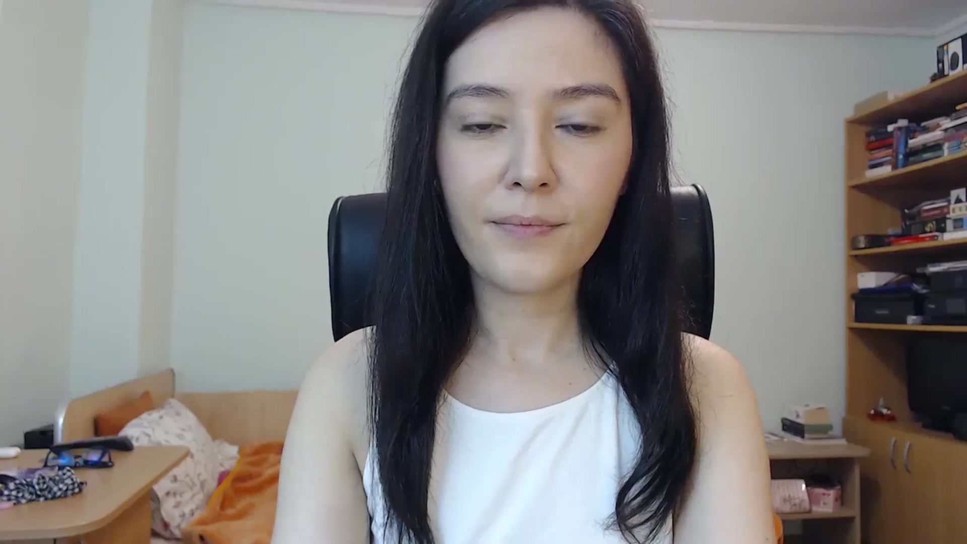 Gallery image thumbnail from SailorJupit3r's myfreecams stream on, 10/17/2023, 20:52 image 13 of 20
