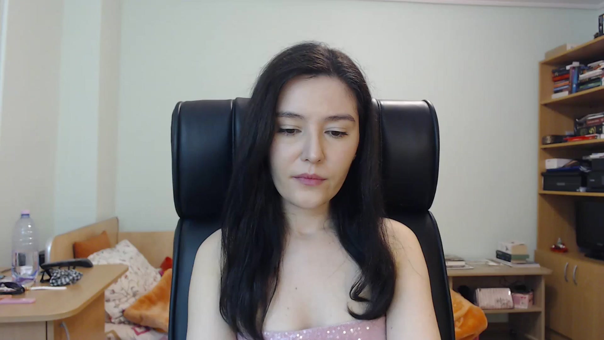 Gallery image thumbnail from SailorJupit3r's myfreecams stream on, 10/18/2023, 19:00 image 15 of 20