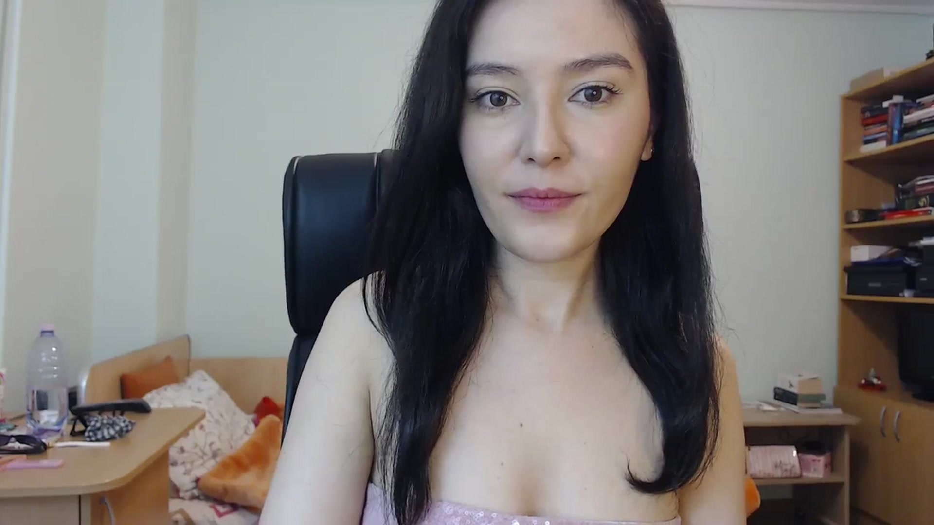 Gallery image thumbnail from SailorJupit3r's myfreecams stream on, 10/18/2023, 19:00 image 7 of 20