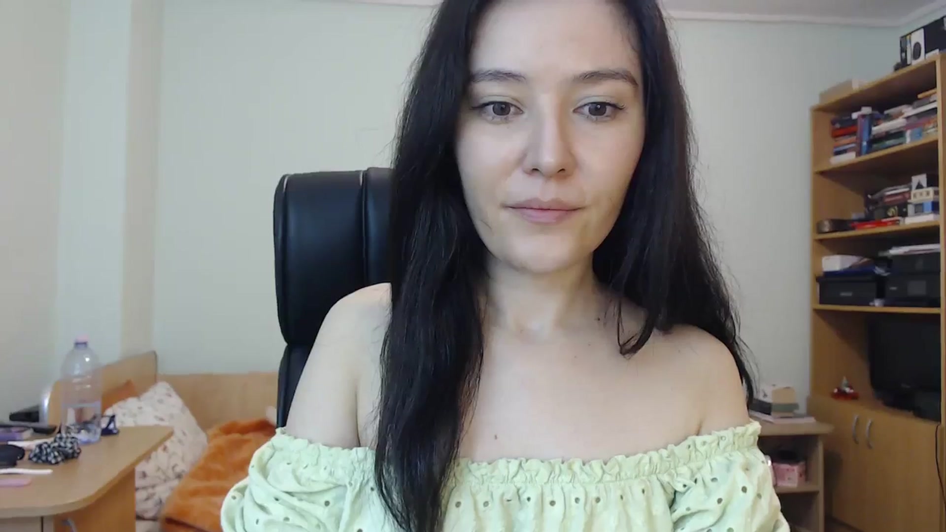 Gallery image thumbnail from SailorJupit3r's myfreecams stream on, 10/19/2023, 19:49 image 14 of 20