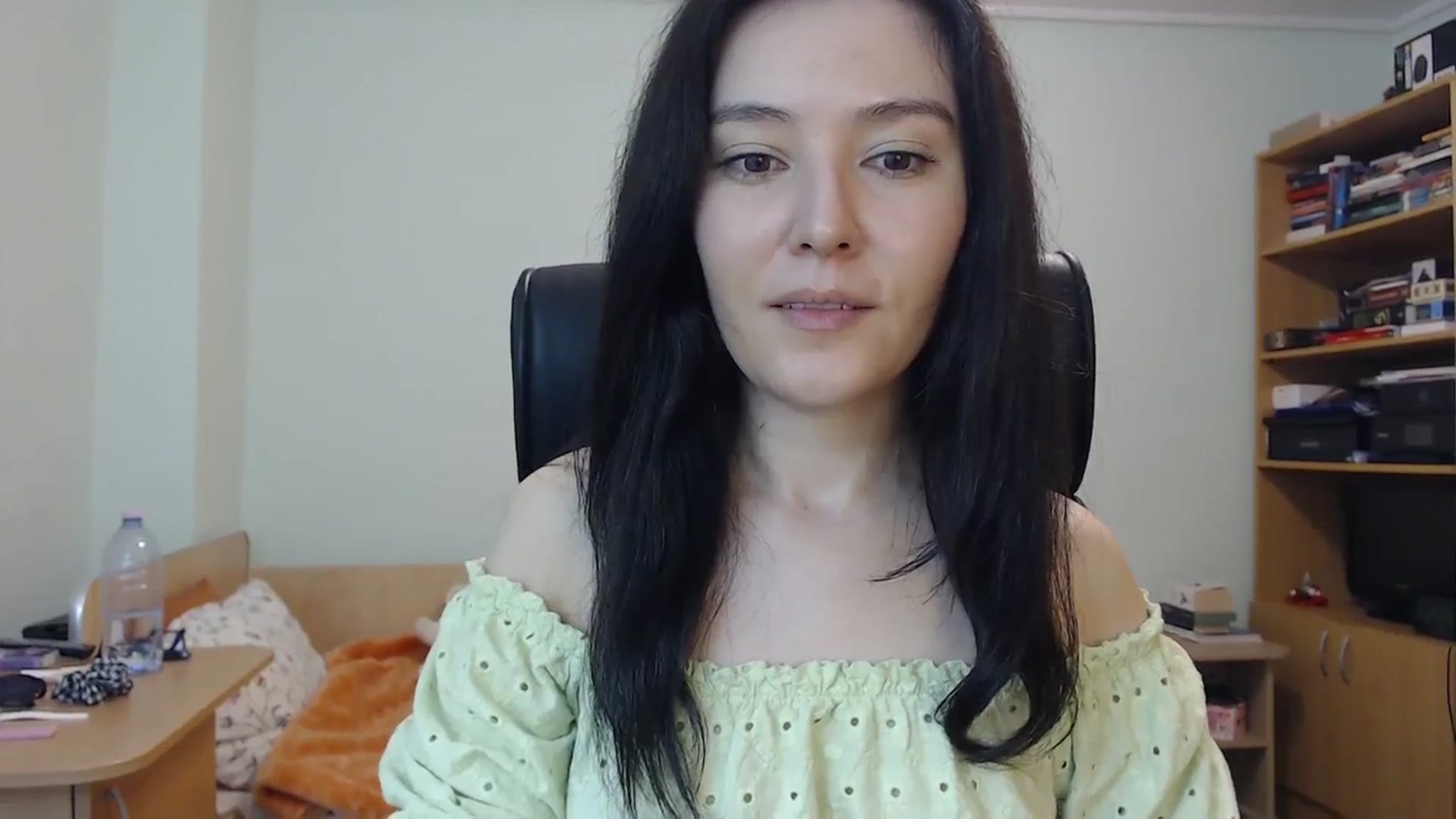 Gallery image thumbnail from SailorJupit3r's myfreecams stream on, 10/19/2023, 21:07 image 13 of 20