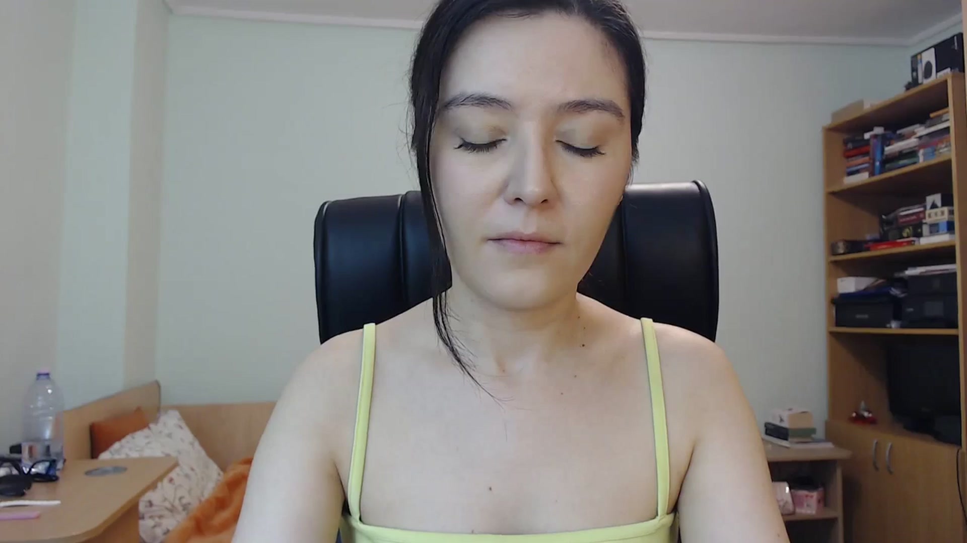 Gallery image thumbnail from SailorJupit3r's myfreecams stream on, 10/20/2023, 20:00 image 7 of 20