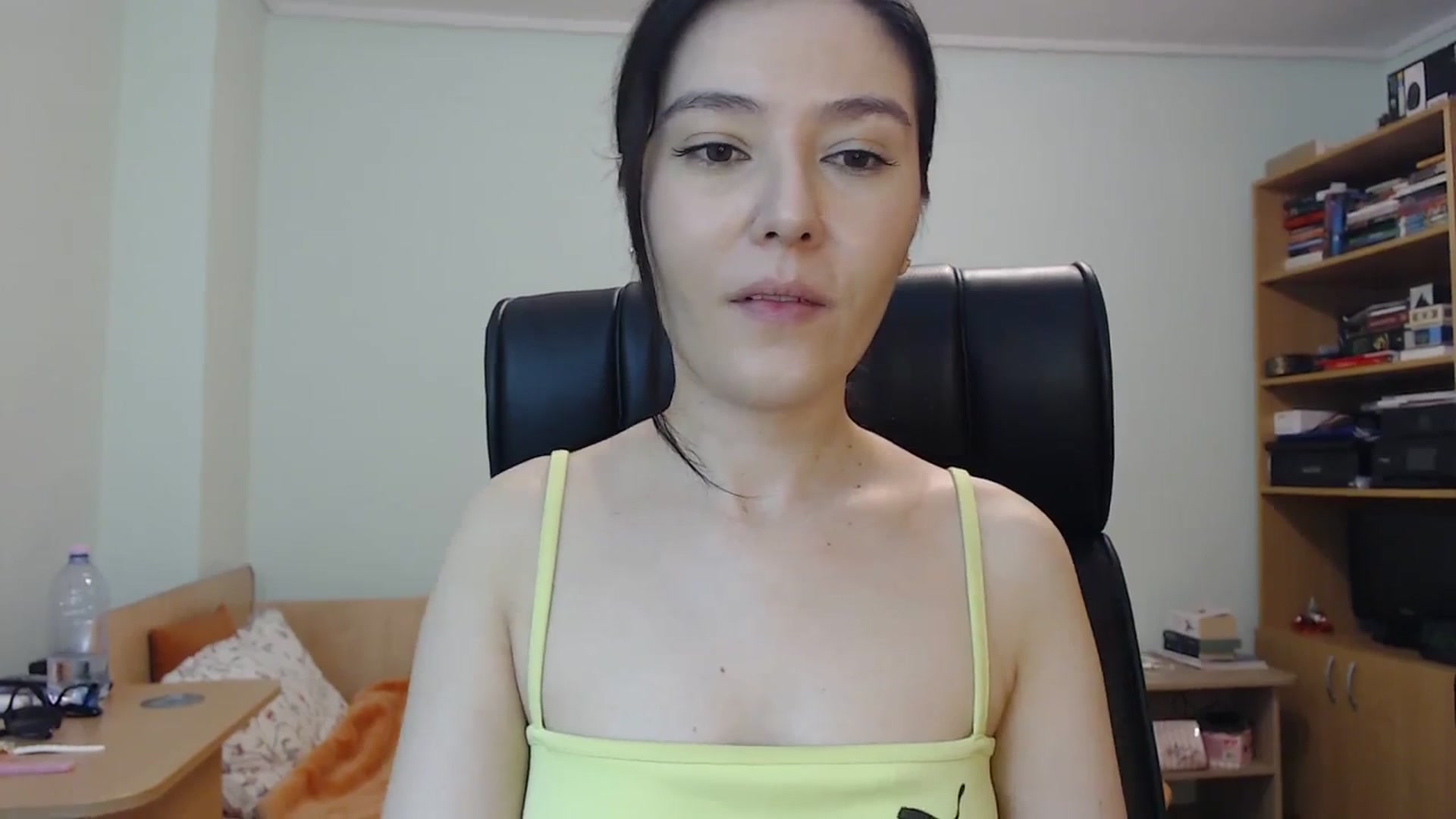 Gallery image thumbnail from SailorJupit3r's myfreecams stream on, 10/20/2023, 20:00 image 17 of 20
