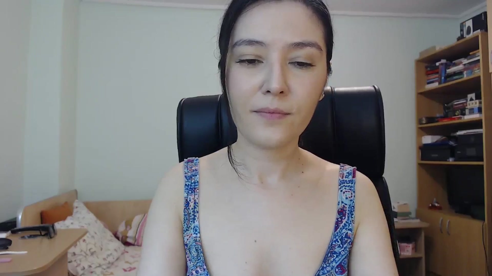 Gallery image thumbnail from SailorJupit3r's myfreecams stream on, 10/21/2023, 20:42 image 5 of 20