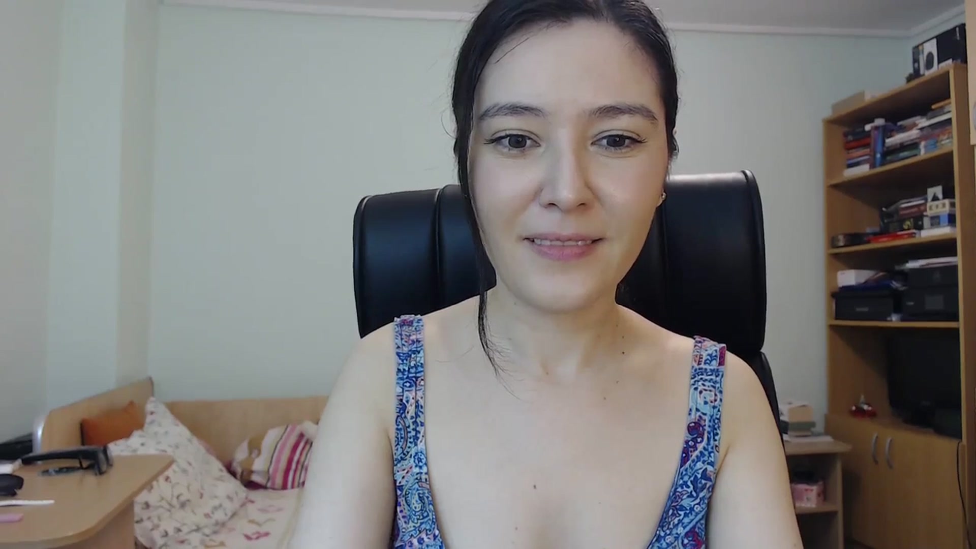 Gallery image thumbnail from SailorJupit3r's myfreecams stream on, 10/21/2023, 20:42 image 8 of 20