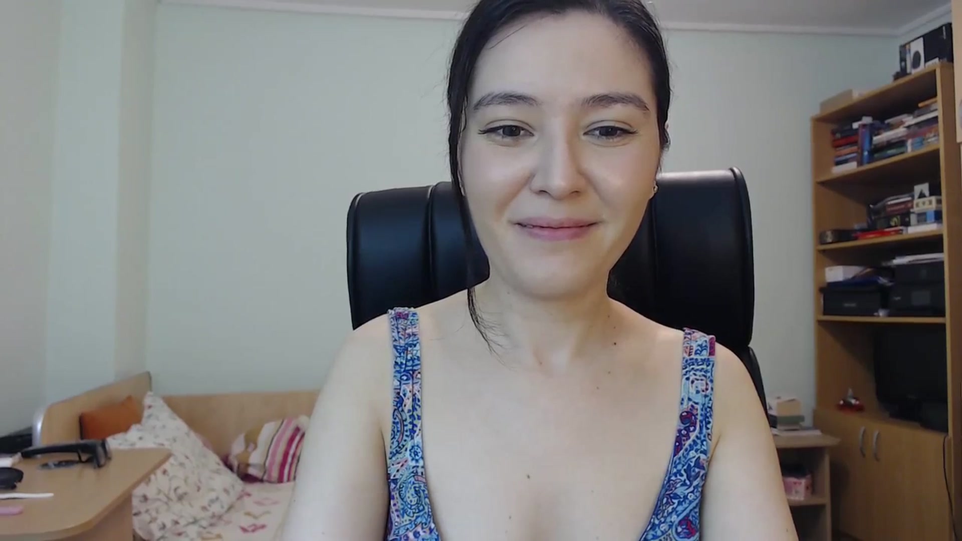 Gallery image thumbnail from SailorJupit3r's myfreecams stream on, 10/21/2023, 20:42 image 9 of 20