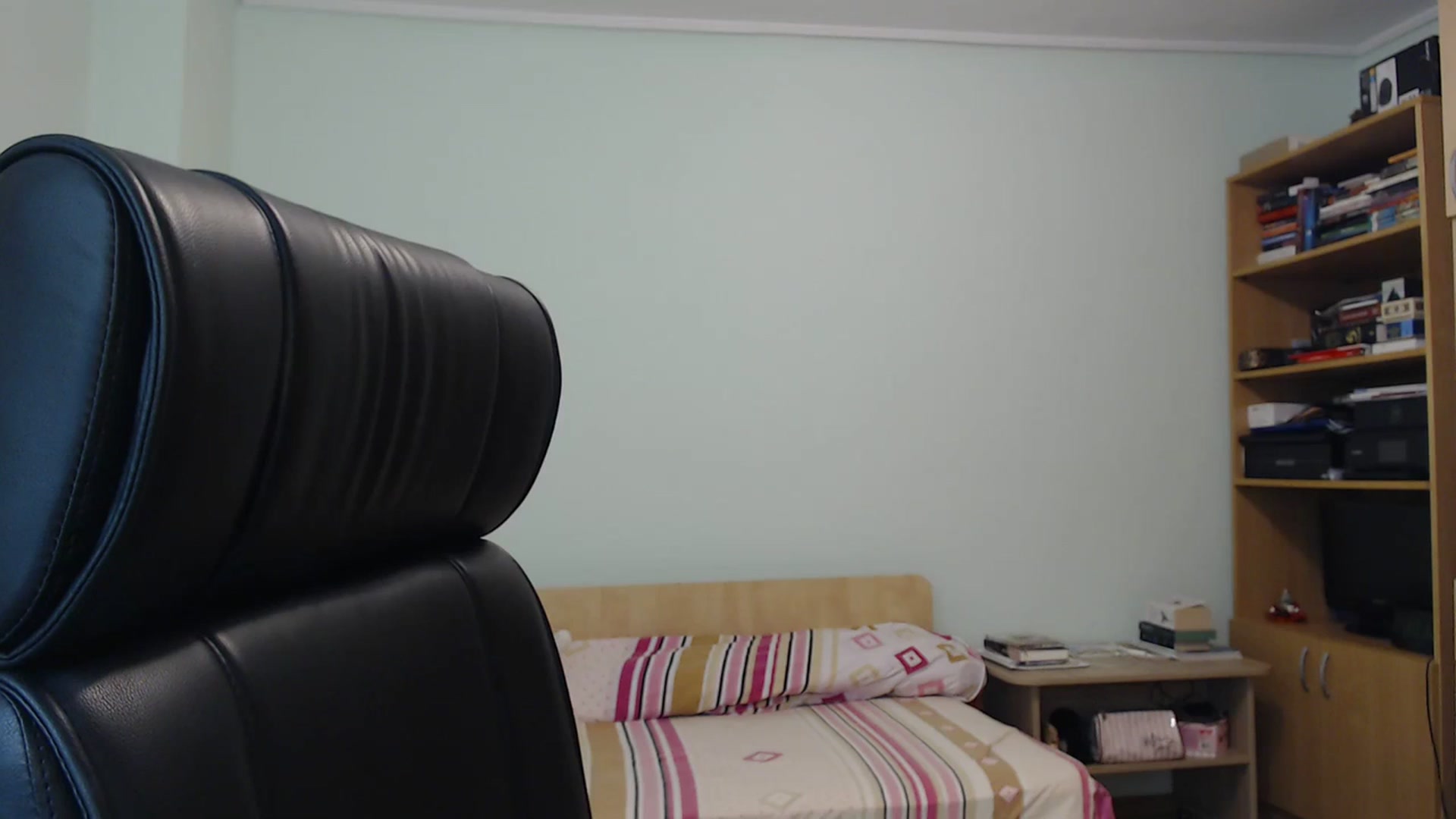 Gallery image thumbnail from SailorJupit3r's myfreecams stream on, 10/21/2023, 20:42 image 12 of 20