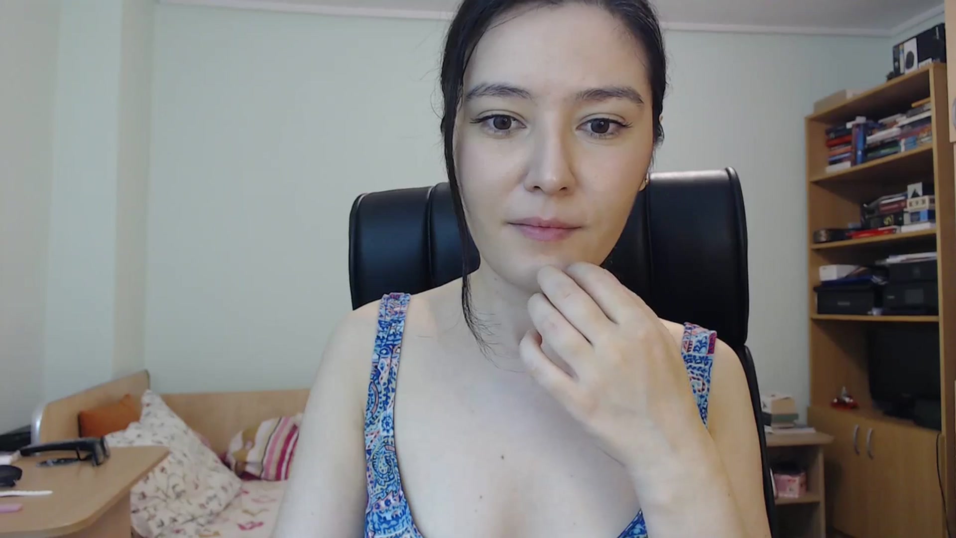 Gallery image thumbnail from SailorJupit3r's myfreecams stream on, 10/21/2023, 20:42 image 16 of 20