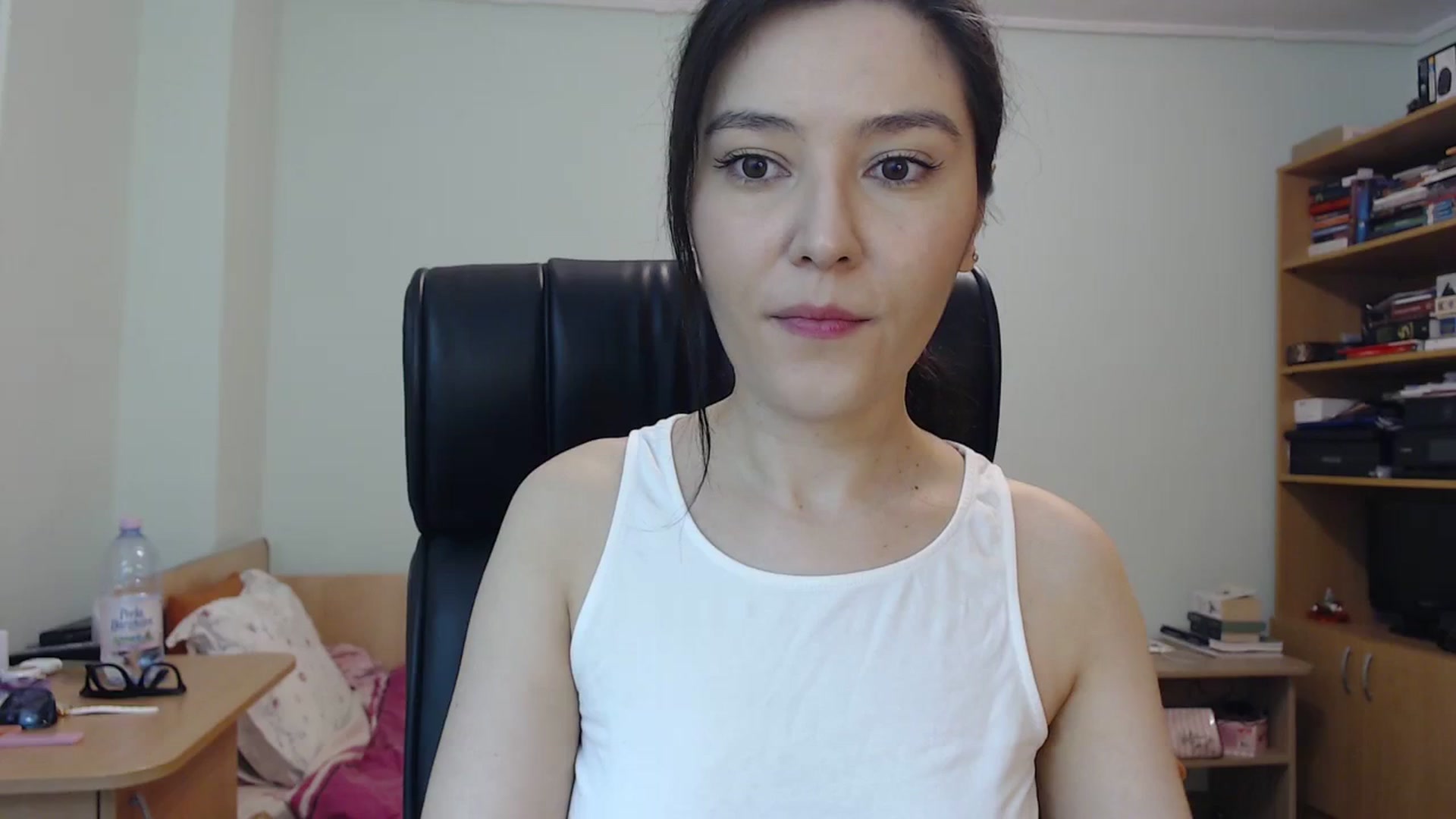 Gallery image thumbnail from SailorJupit3r's myfreecams stream on, 10/27/2023, 18:54 image 1 of 20
