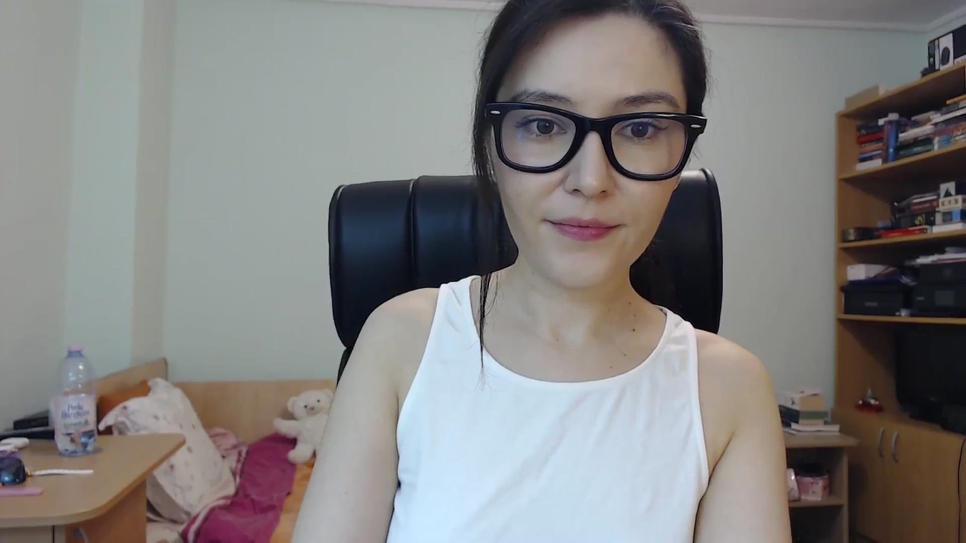Gallery image thumbnail from SailorJupit3r's myfreecams stream on, 10/27/2023, 18:54 image 15 of 20