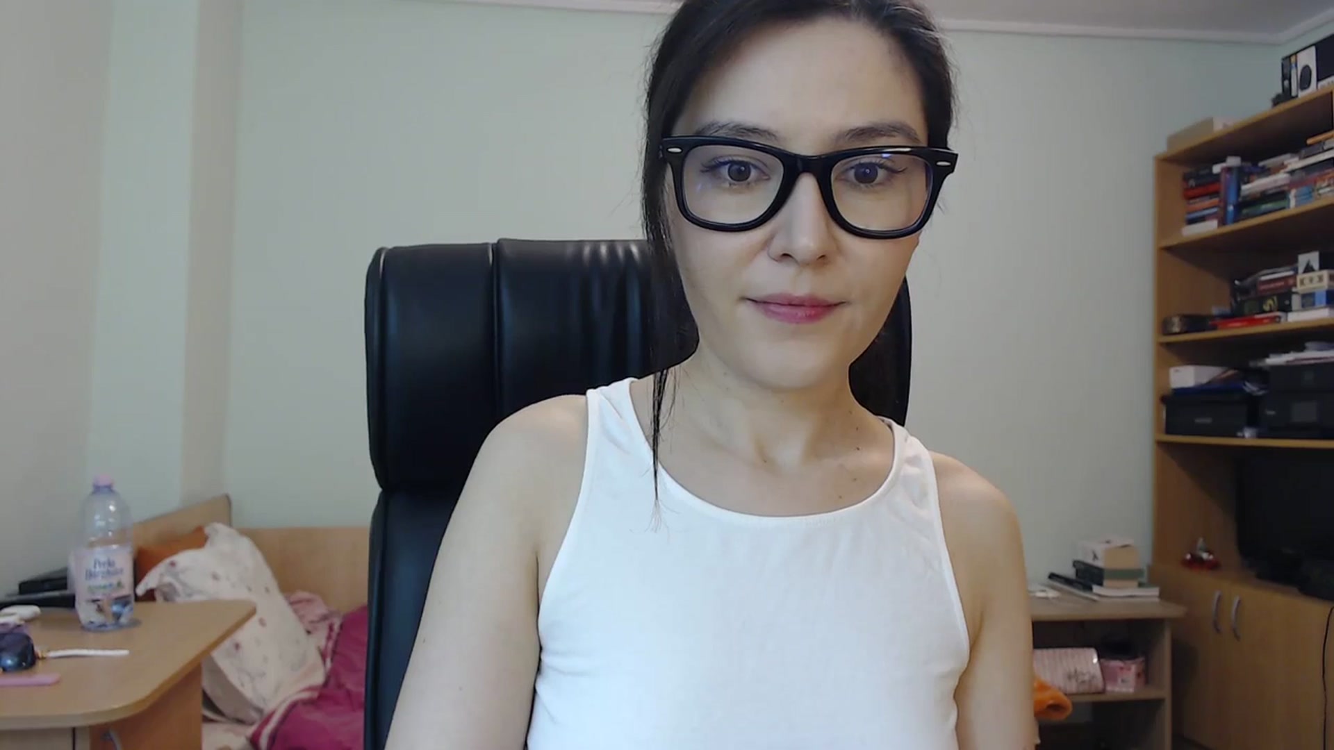 Gallery image thumbnail from SailorJupit3r's myfreecams stream on, 10/27/2023, 18:54 image 12 of 20