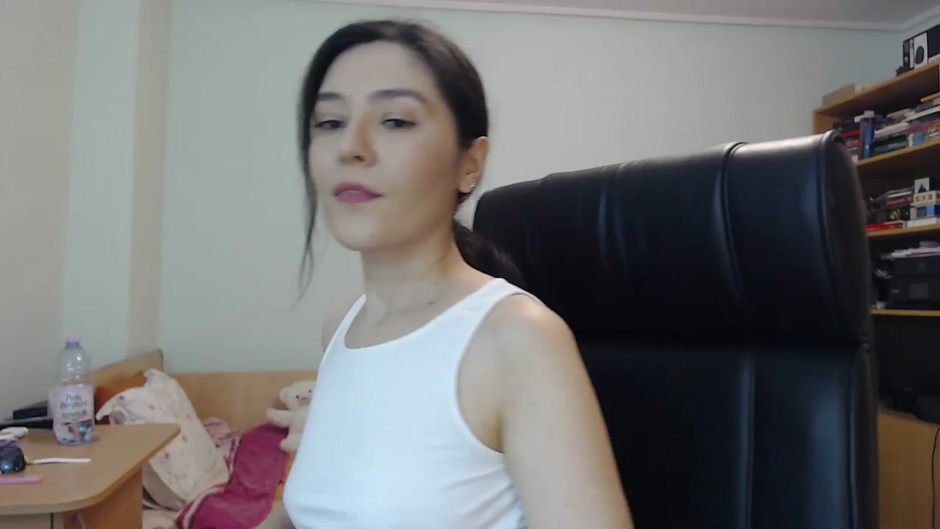 Gallery image thumbnail from SailorJupit3r's myfreecams stream on, 10/27/2023, 18:54 image 8 of 20