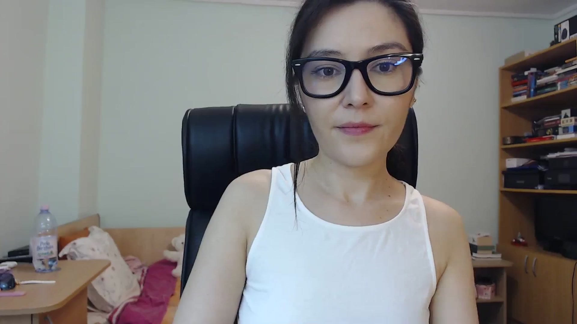 Gallery image thumbnail from SailorJupit3r's myfreecams stream on, 10/27/2023, 18:54 image 16 of 20