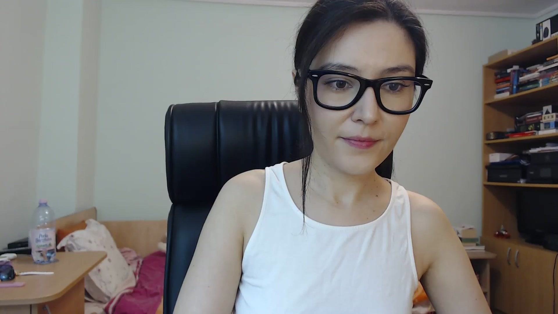 Gallery image thumbnail from SailorJupit3r's myfreecams stream on, 10/27/2023, 18:54 image 14 of 20