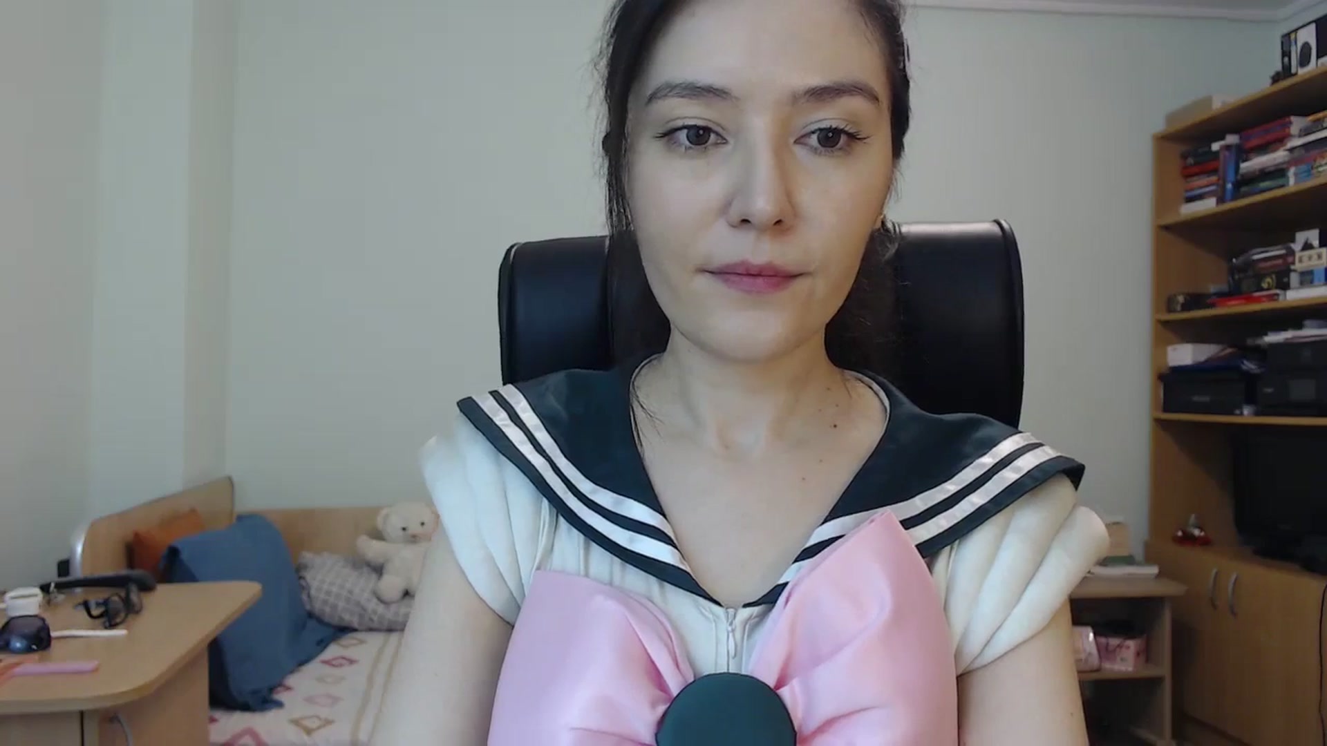 Gallery image thumbnail from SailorJupit3r's myfreecams stream on, 10/31/2023, 21:23 image 17 of 20