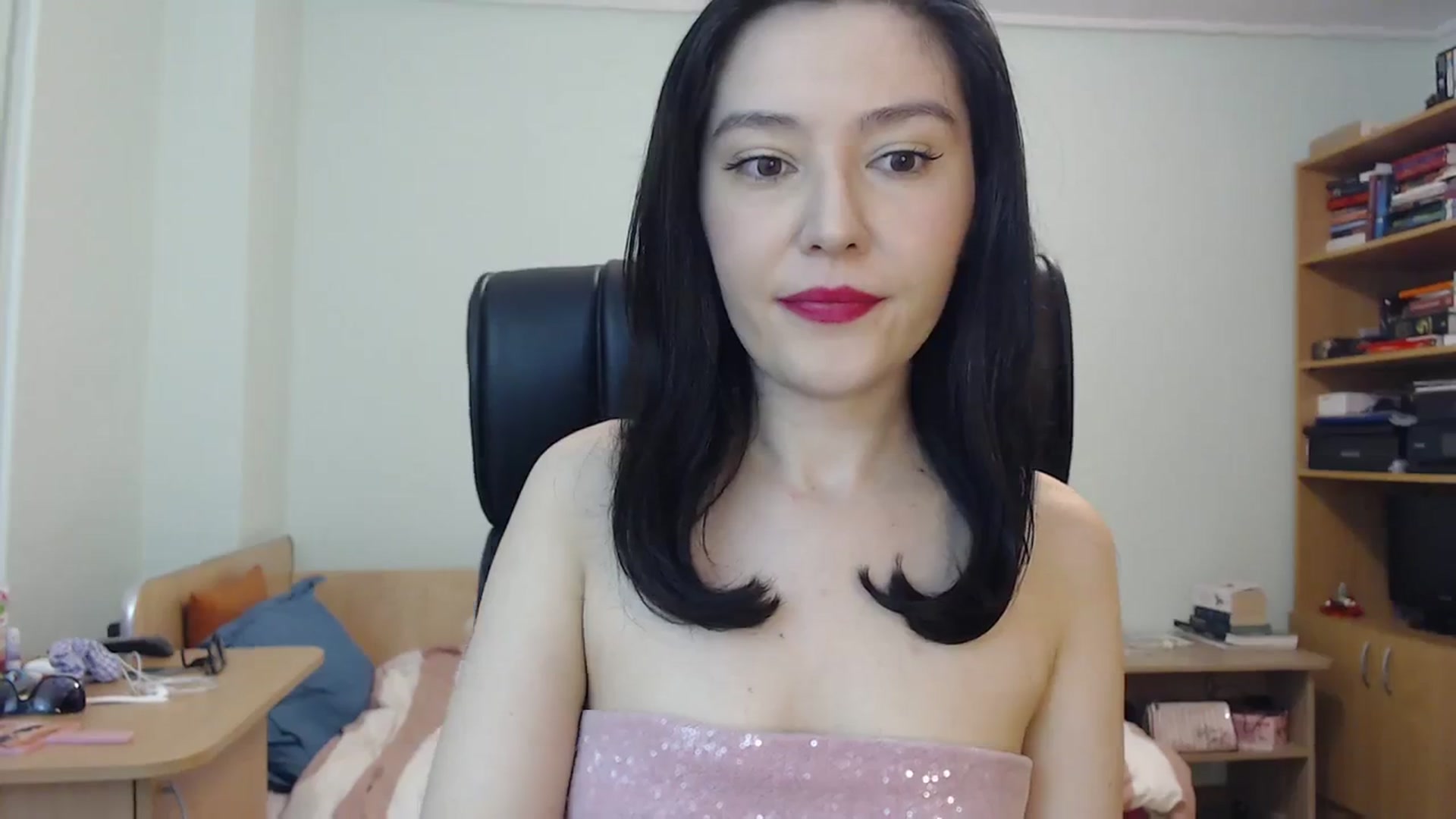 Gallery image thumbnail from SailorJupit3r's myfreecams stream on, 11/07/2023, 19:52 image 2 of 20