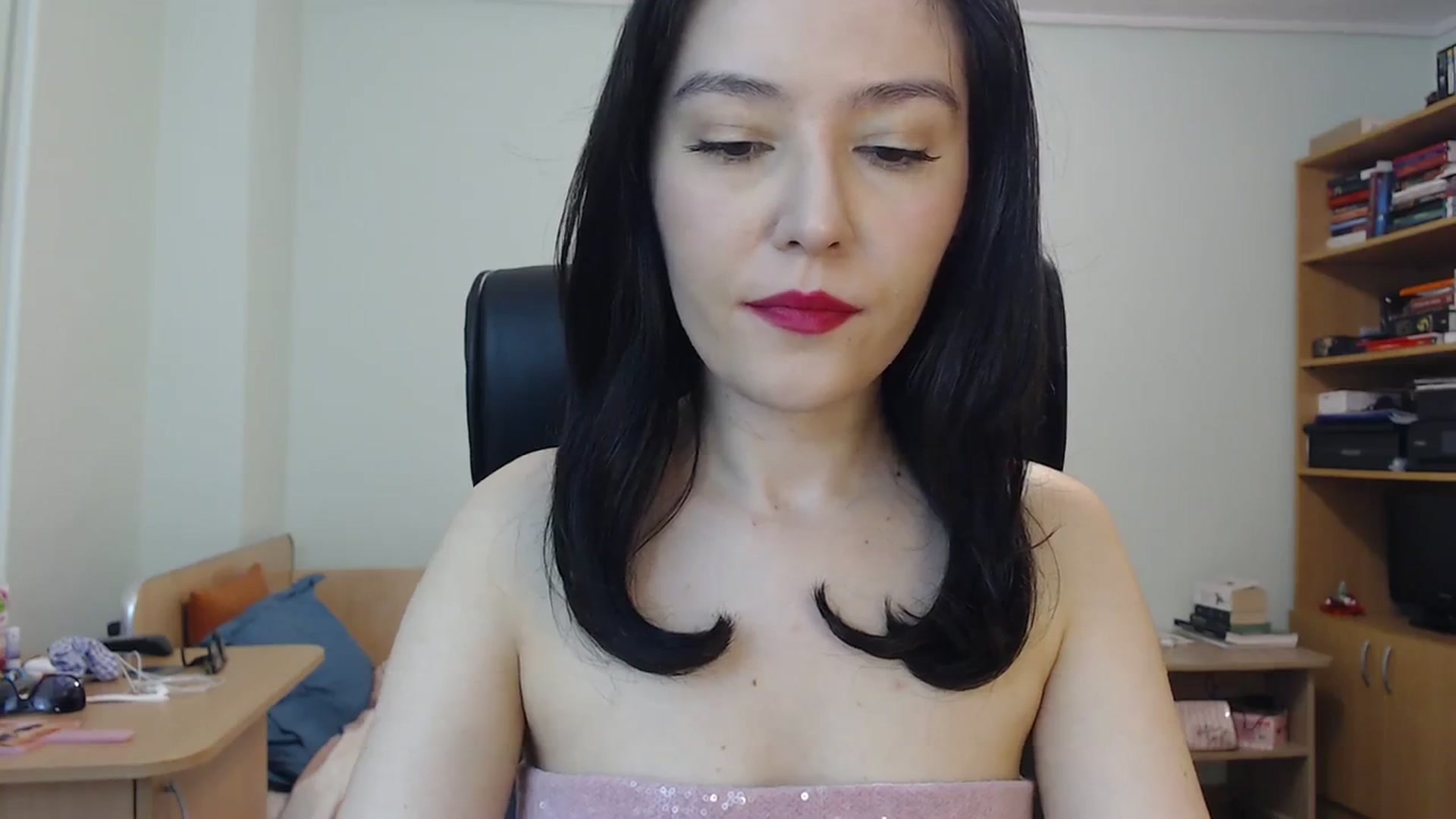 Gallery image thumbnail from SailorJupit3r's myfreecams stream on, 11/07/2023, 19:52 image 7 of 20
