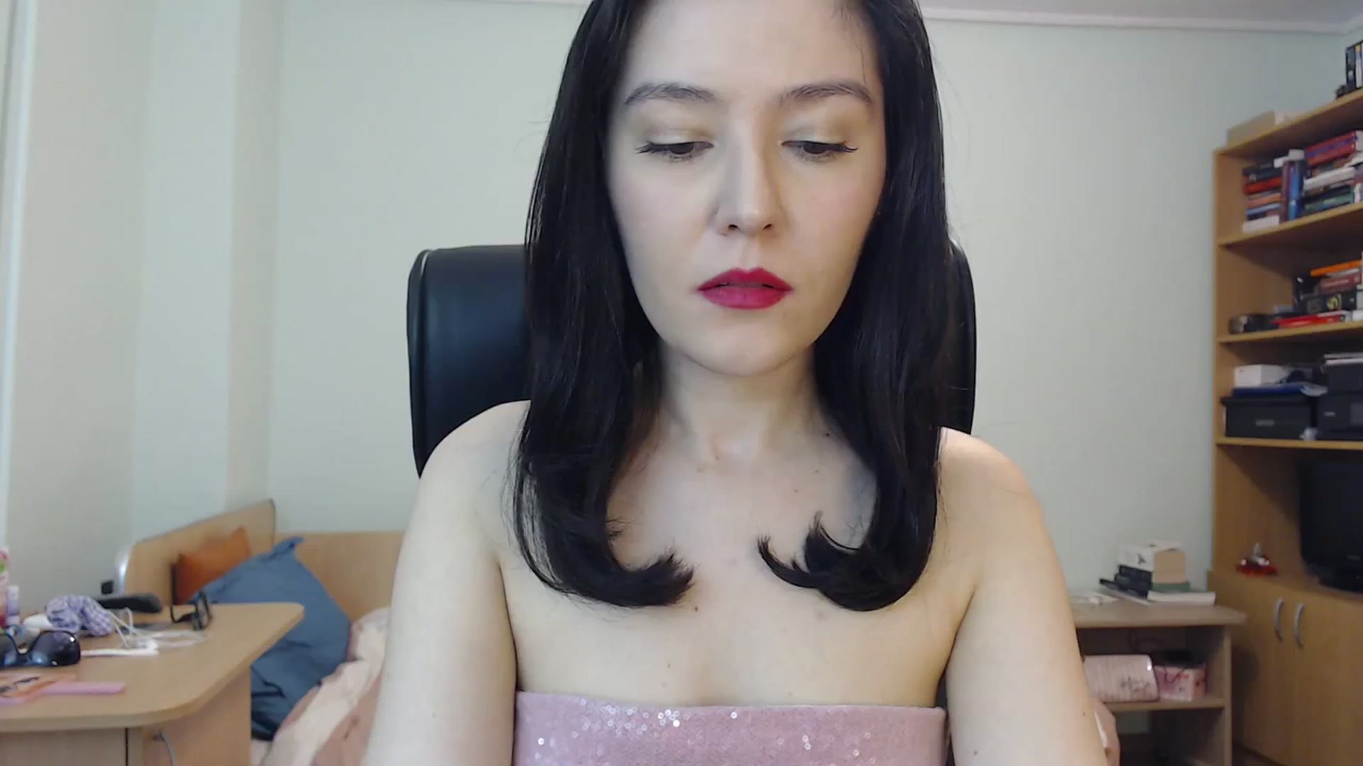Gallery image thumbnail from SailorJupit3r's myfreecams stream on, 11/07/2023, 19:52 image 5 of 20