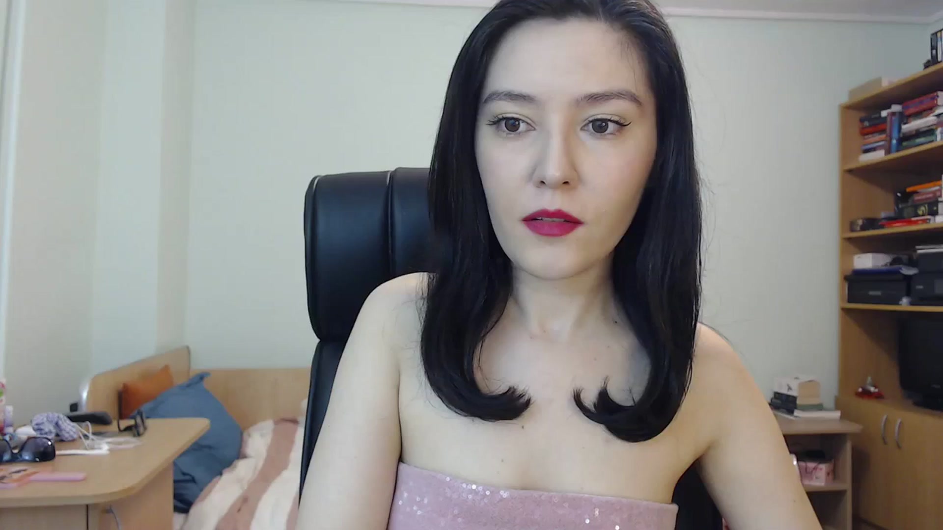 Gallery image thumbnail from SailorJupit3r's myfreecams stream on, 11/07/2023, 19:52 image 3 of 20