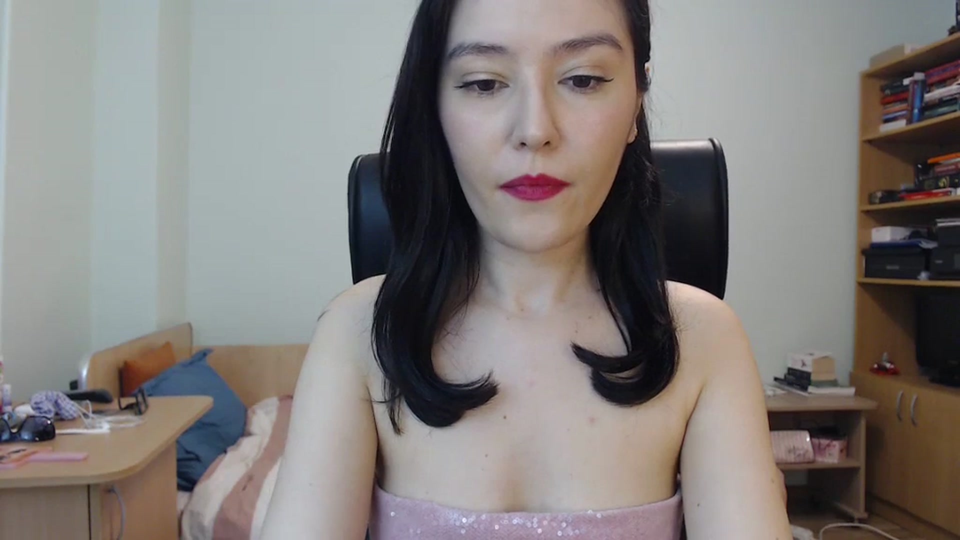 Gallery image thumbnail from SailorJupit3r's myfreecams stream on, 11/07/2023, 20:23 image 17 of 20