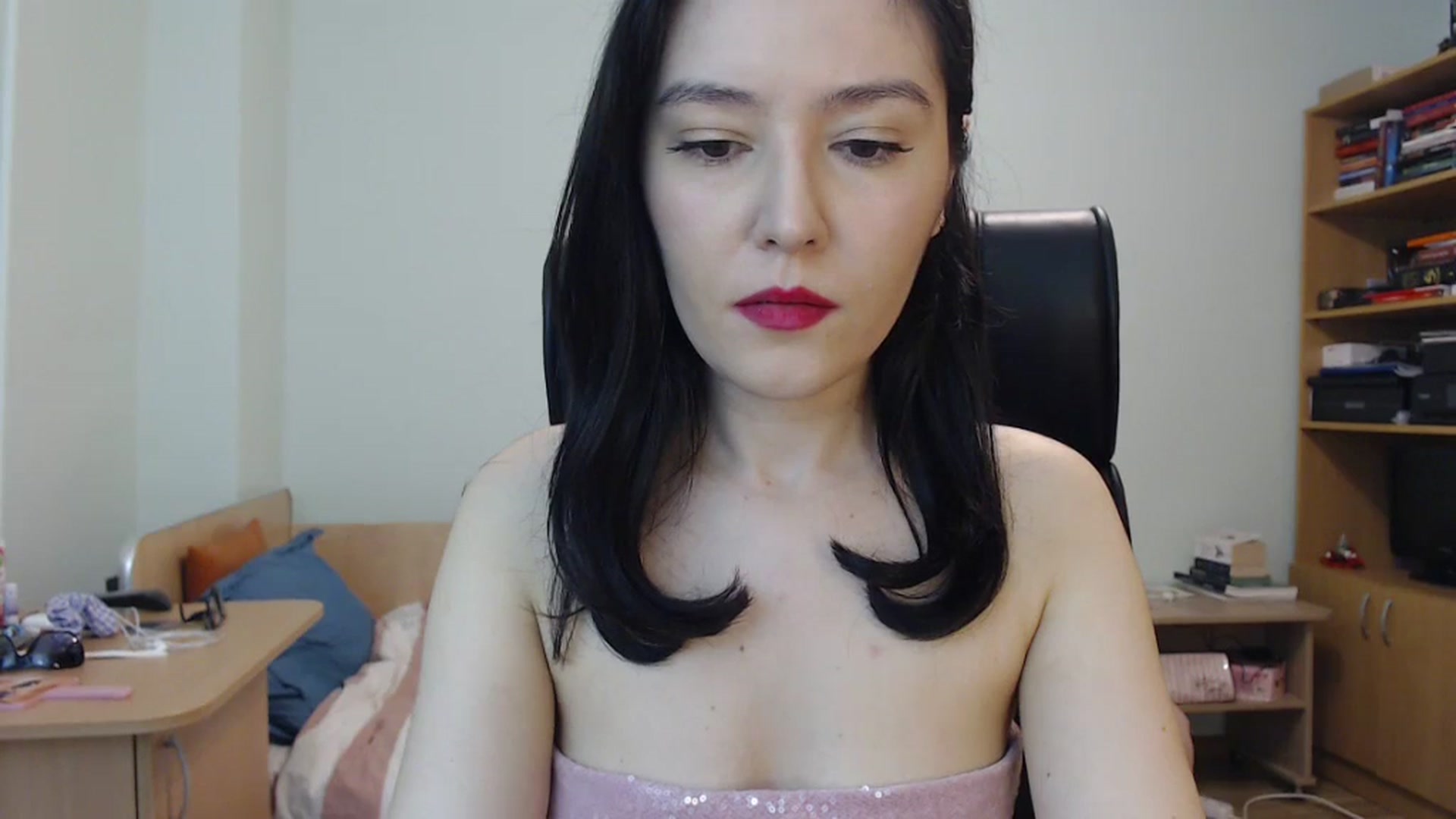Gallery image thumbnail from SailorJupit3r's myfreecams stream on, 11/07/2023, 20:23 image 19 of 20