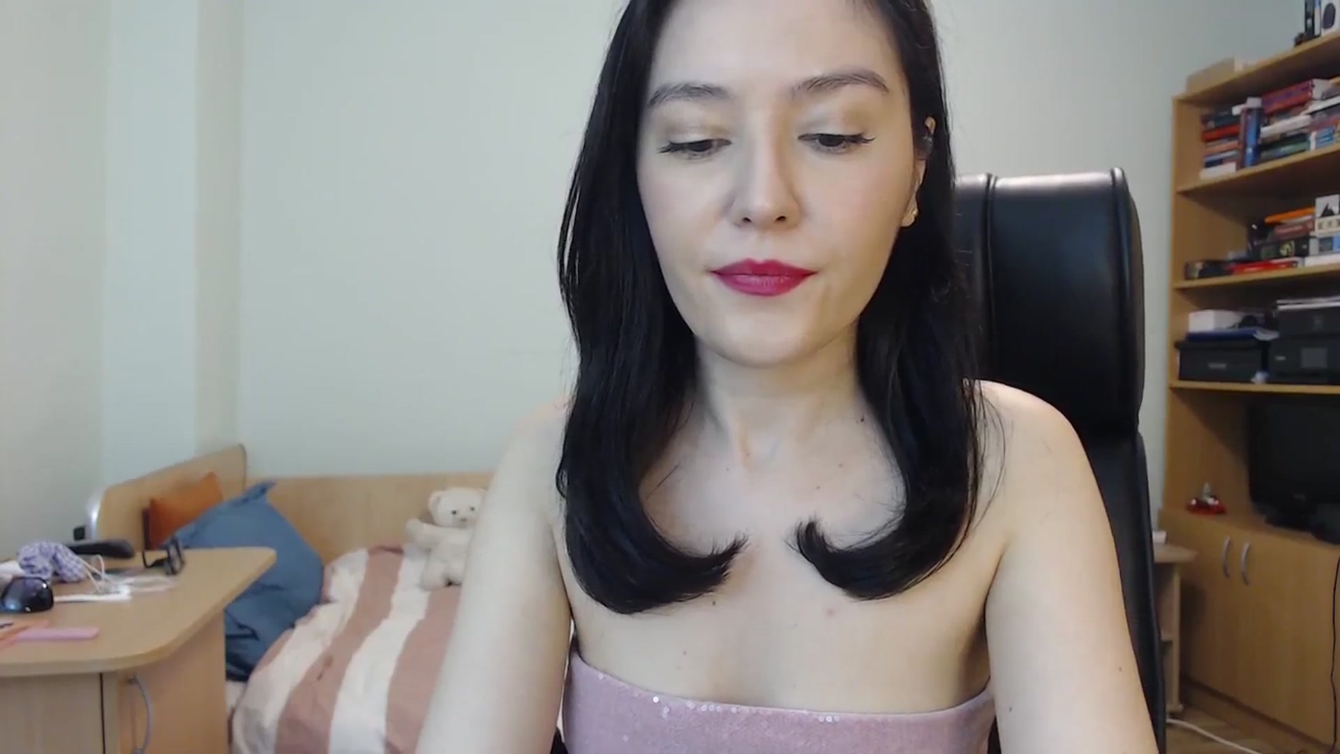 Gallery image thumbnail from SailorJupit3r's myfreecams stream on, 11/07/2023, 22:16 image 5 of 20