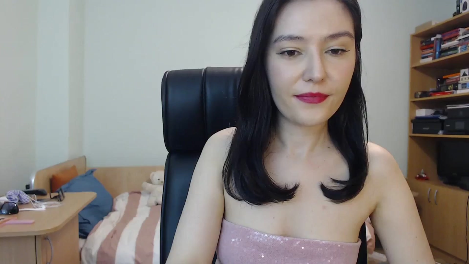 Gallery image thumbnail from SailorJupit3r's myfreecams stream on, 11/07/2023, 22:16 image 6 of 20