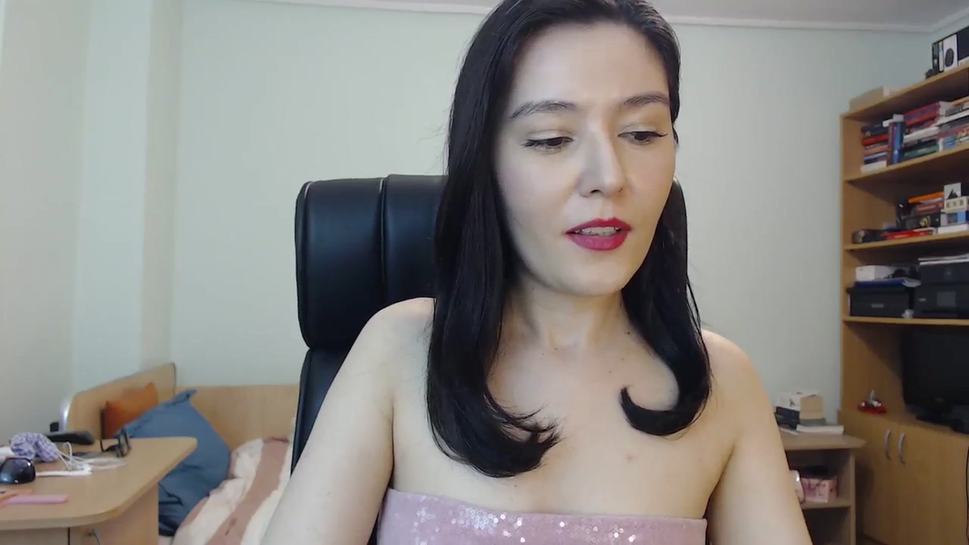 Gallery image thumbnail from SailorJupit3r's myfreecams stream on, 11/07/2023, 22:16 image 19 of 20